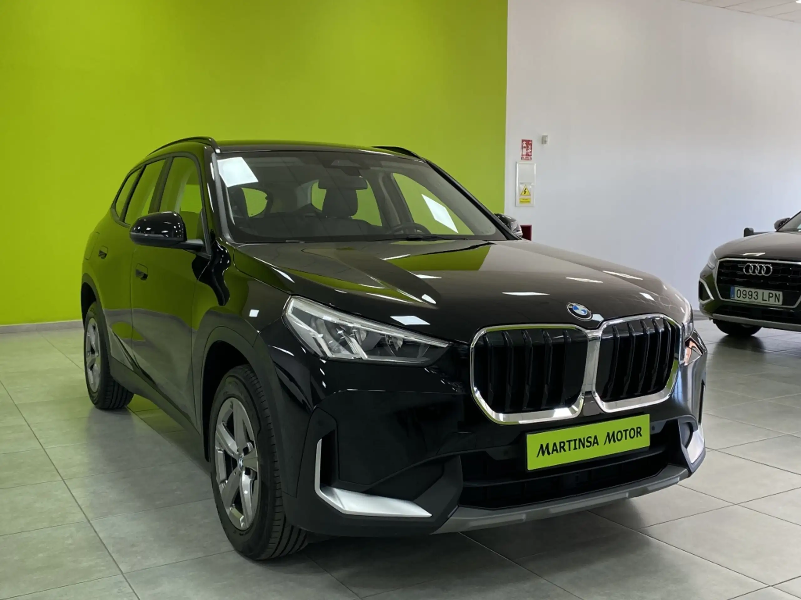 BMW - X1