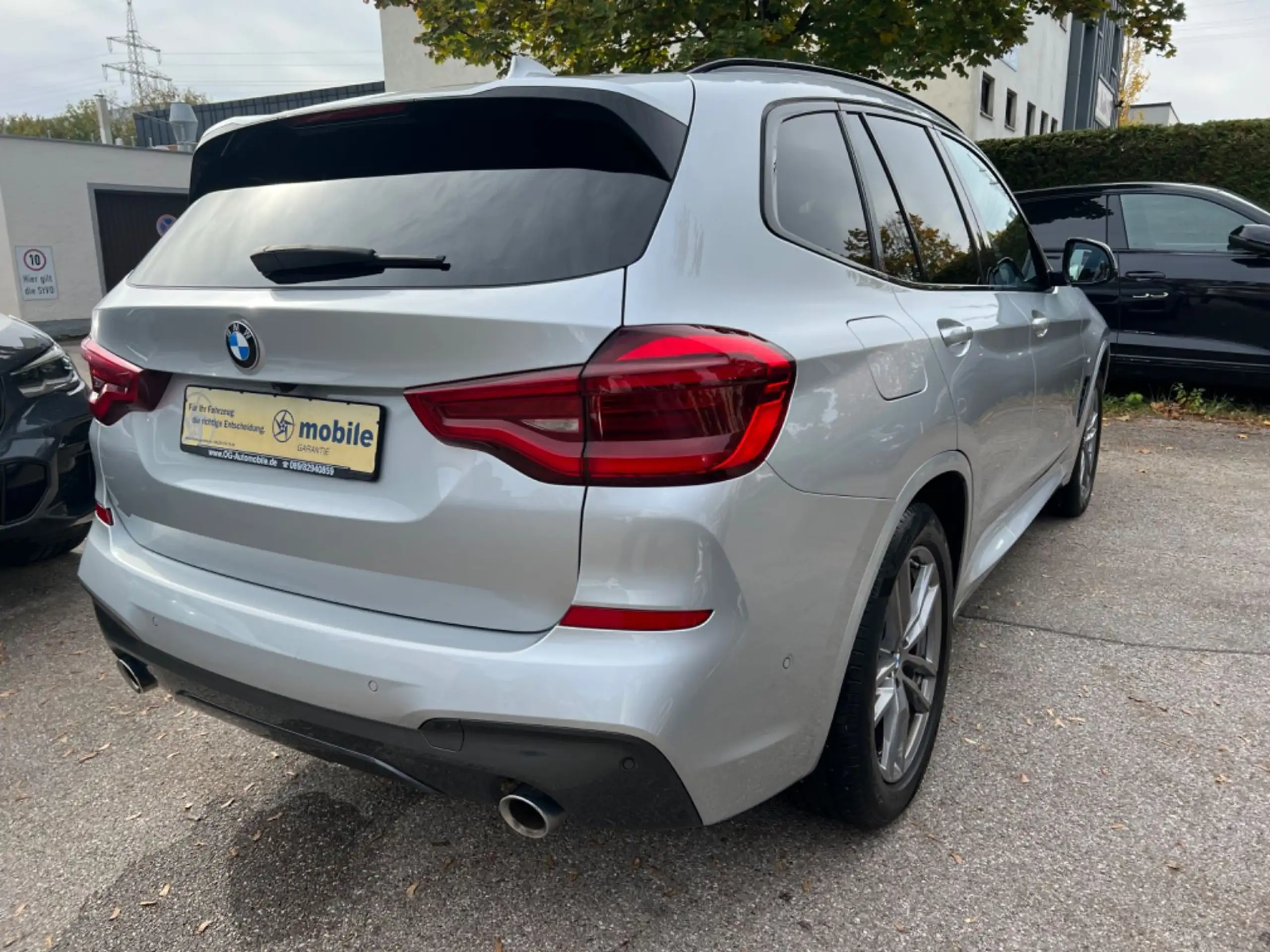 BMW - X3