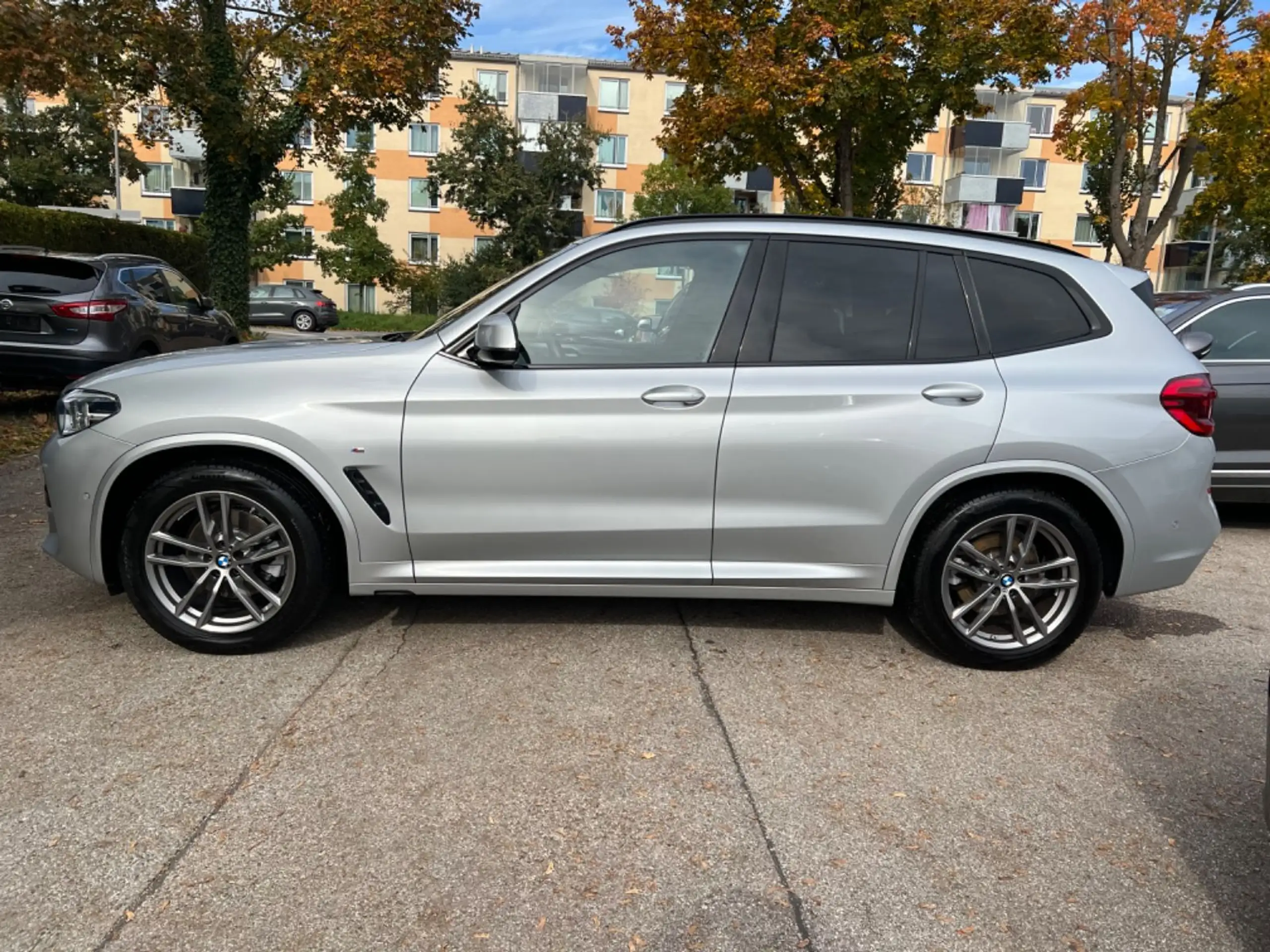 BMW - X3