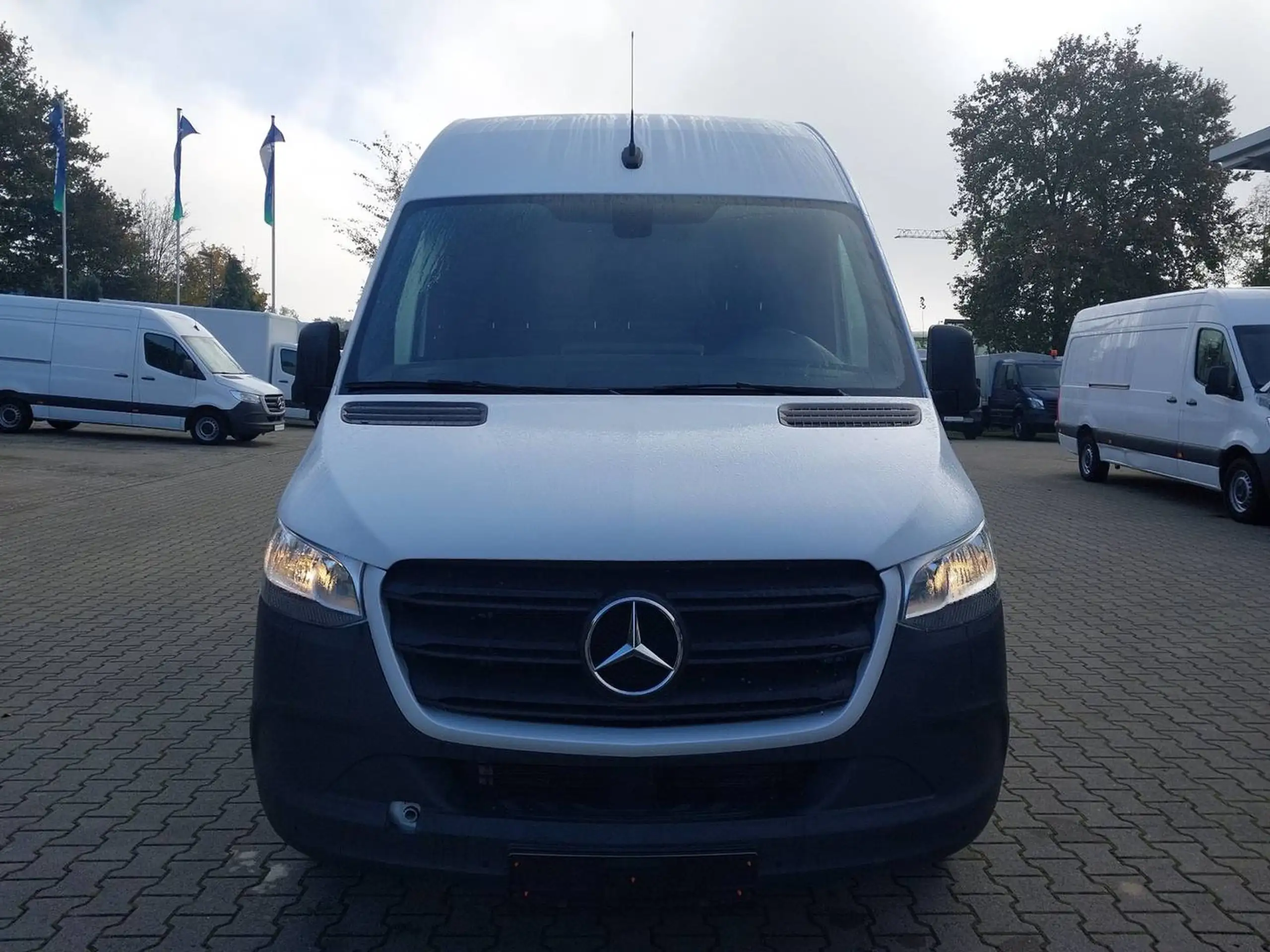 Mercedes-Benz - Sprinter