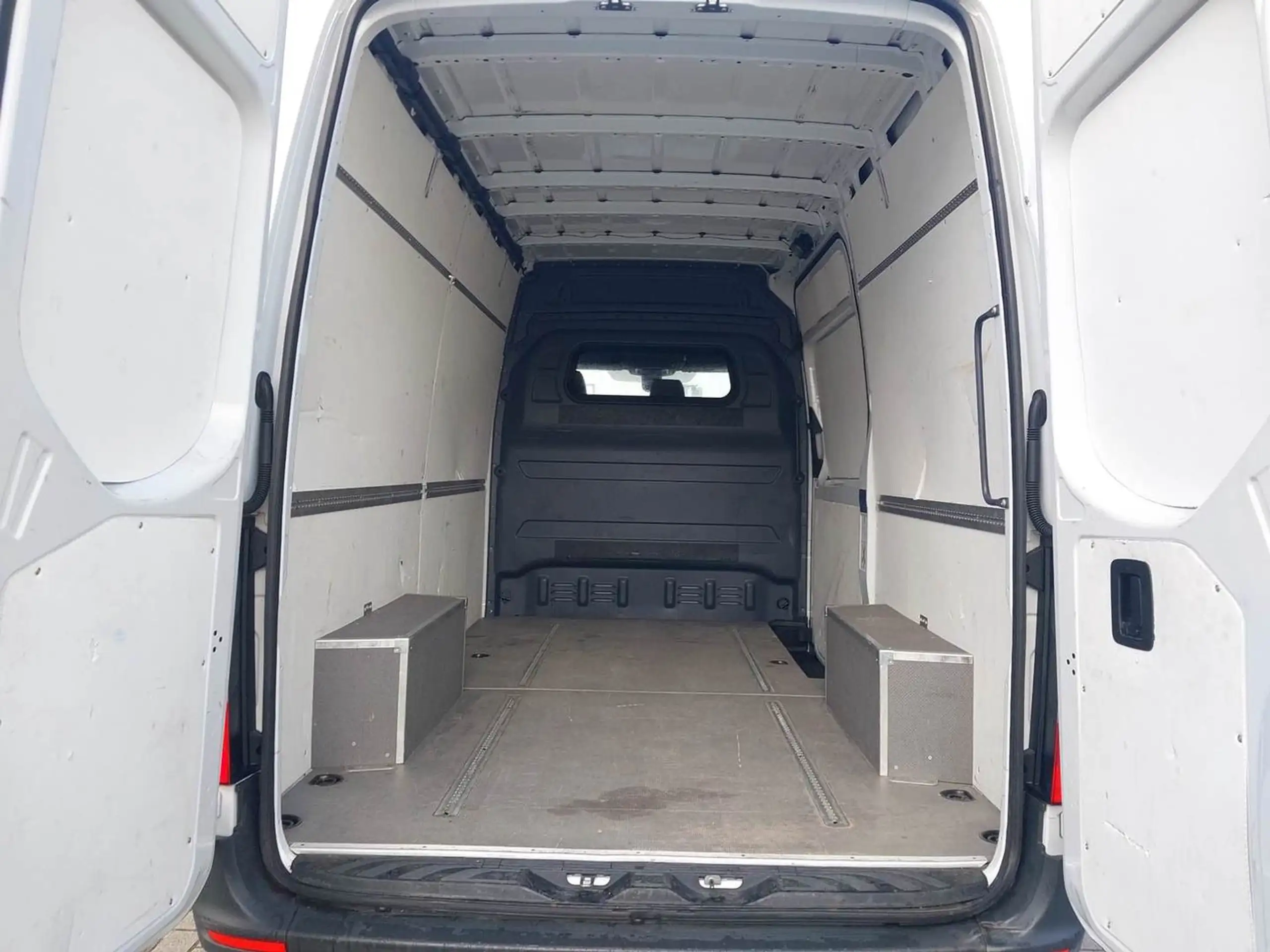 Mercedes-Benz - Sprinter