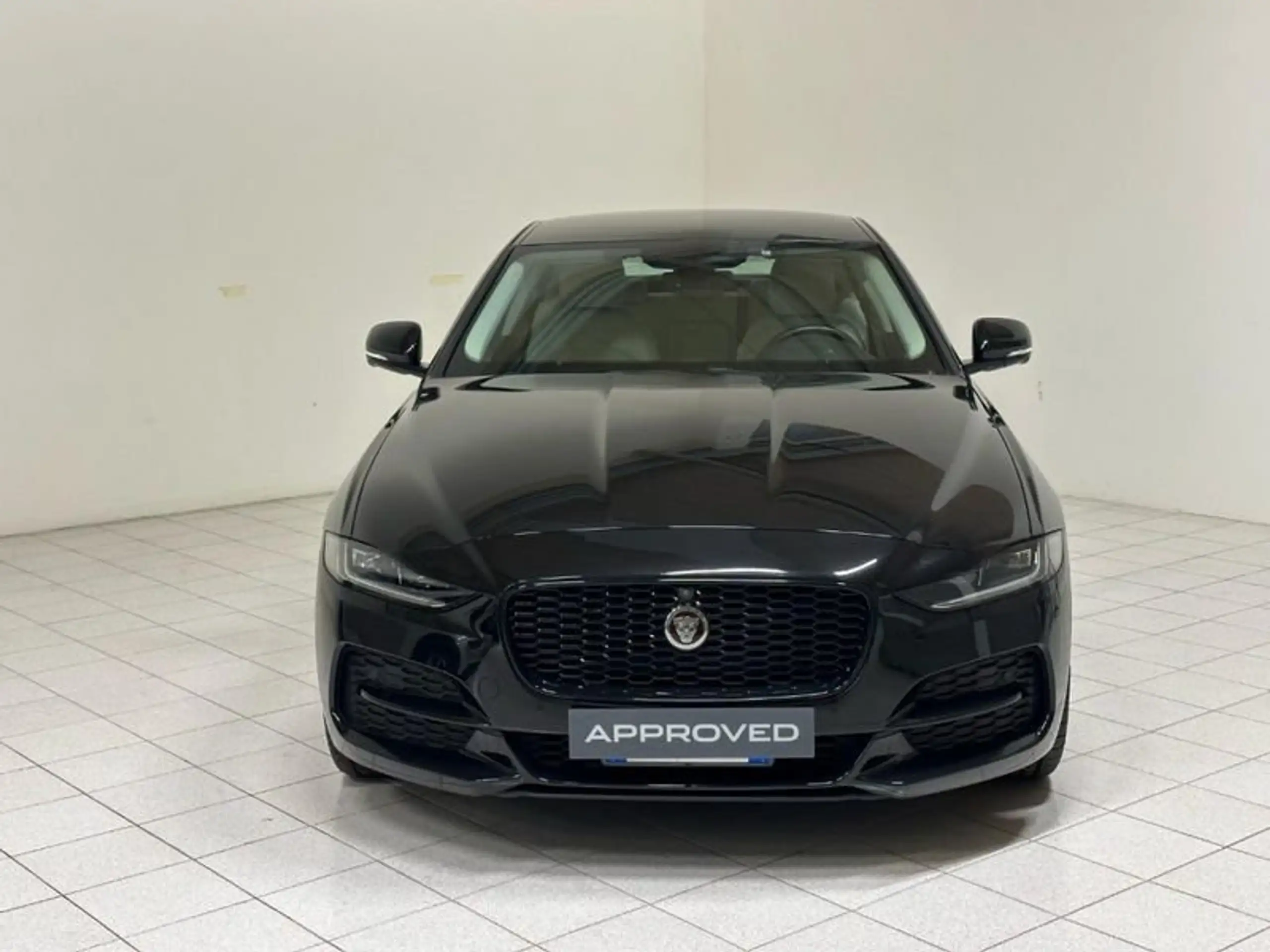 Jaguar - XE