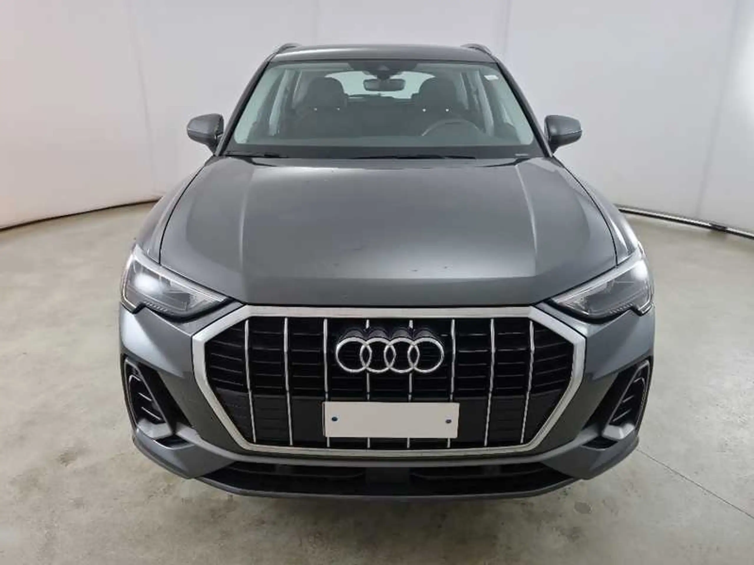 Audi - Q3