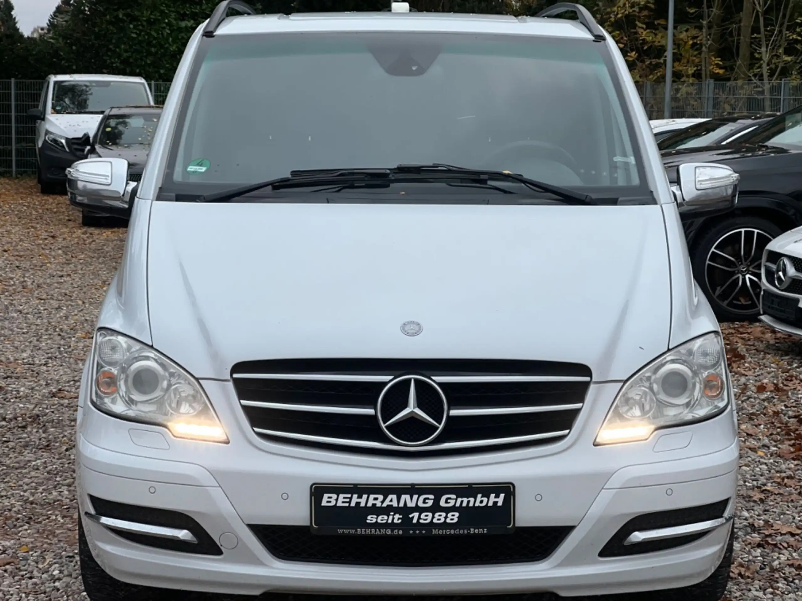 Mercedes-Benz - Viano