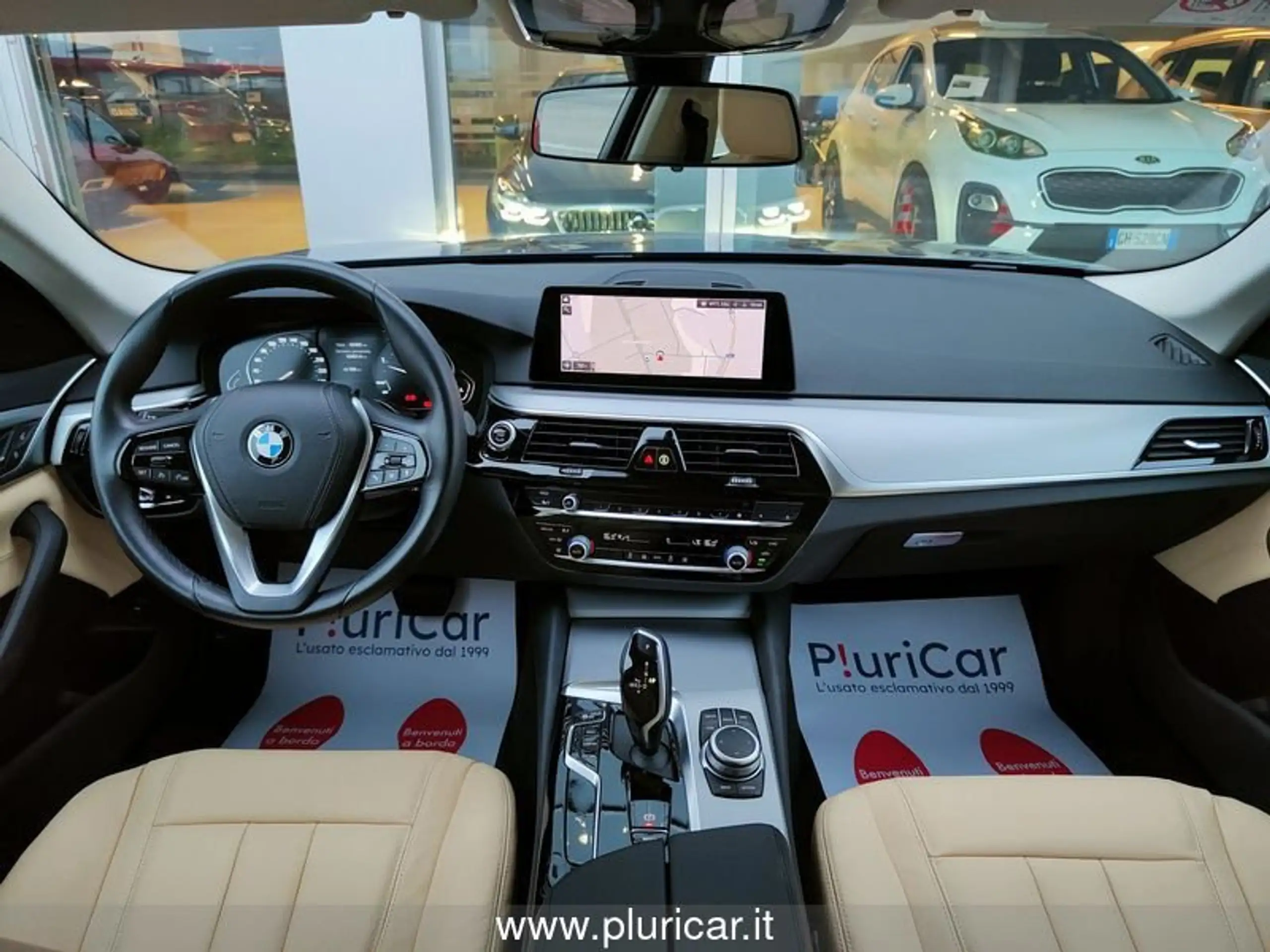 BMW - 520