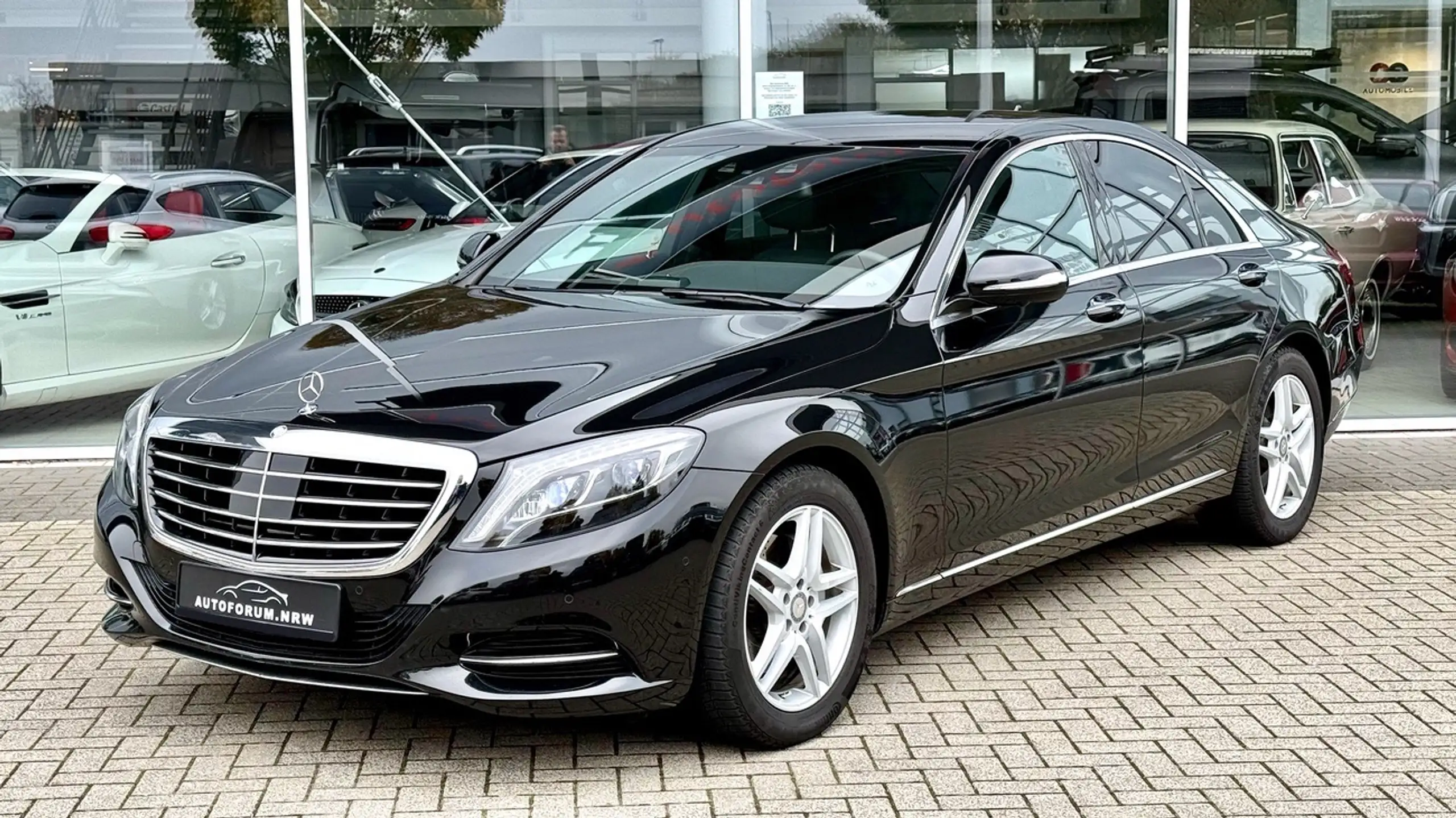 Mercedes-Benz - S 400