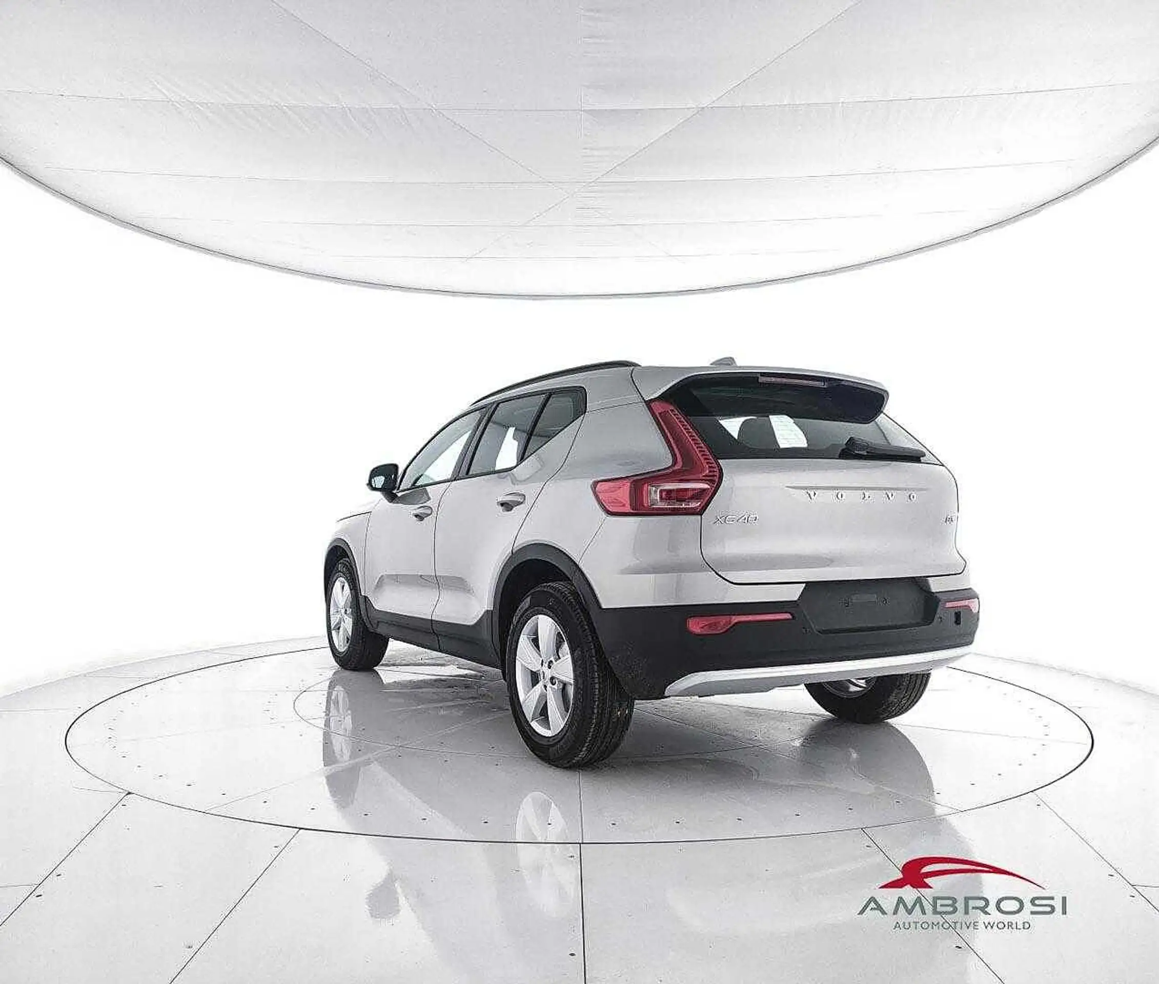 Volvo - XC40