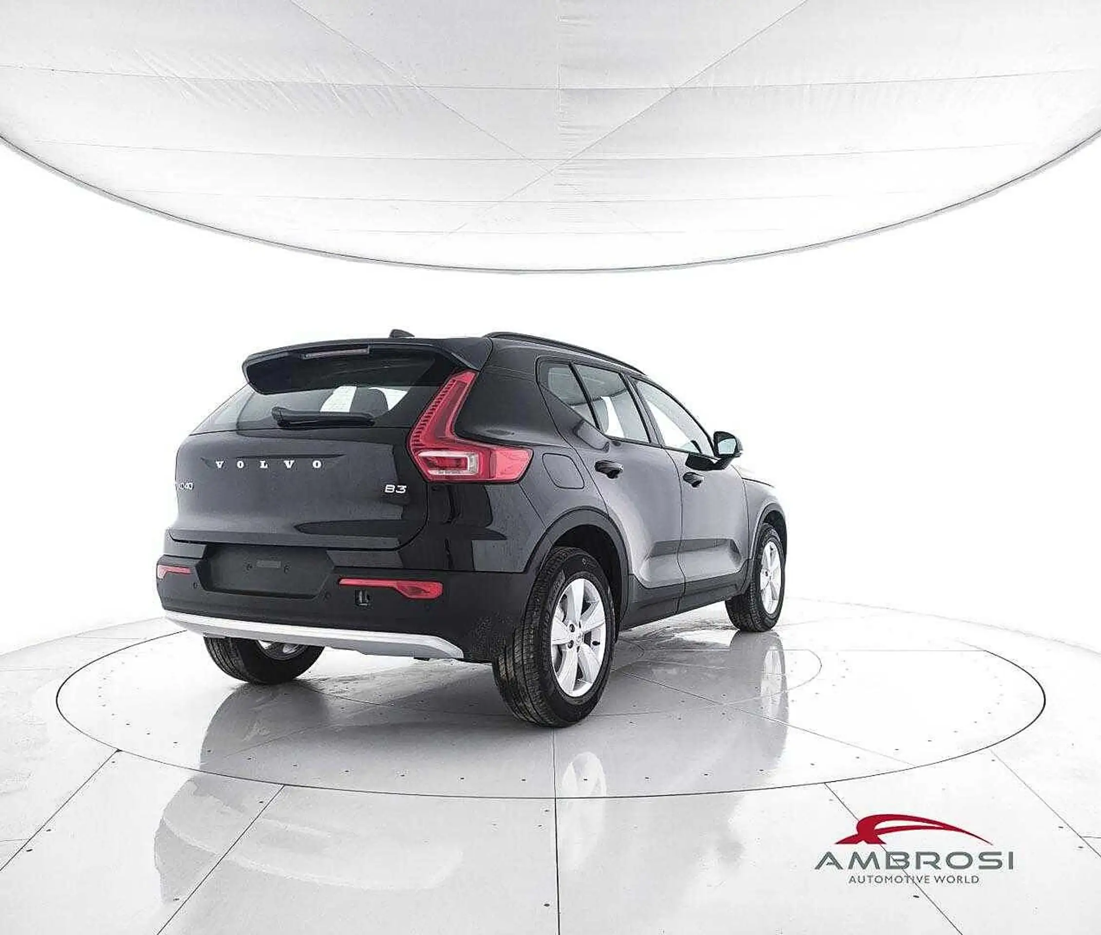 Volvo - XC40