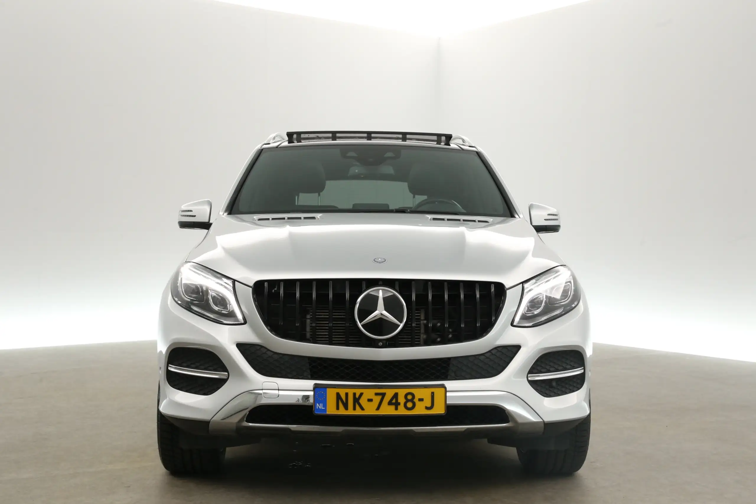 Mercedes-Benz - GLE 500