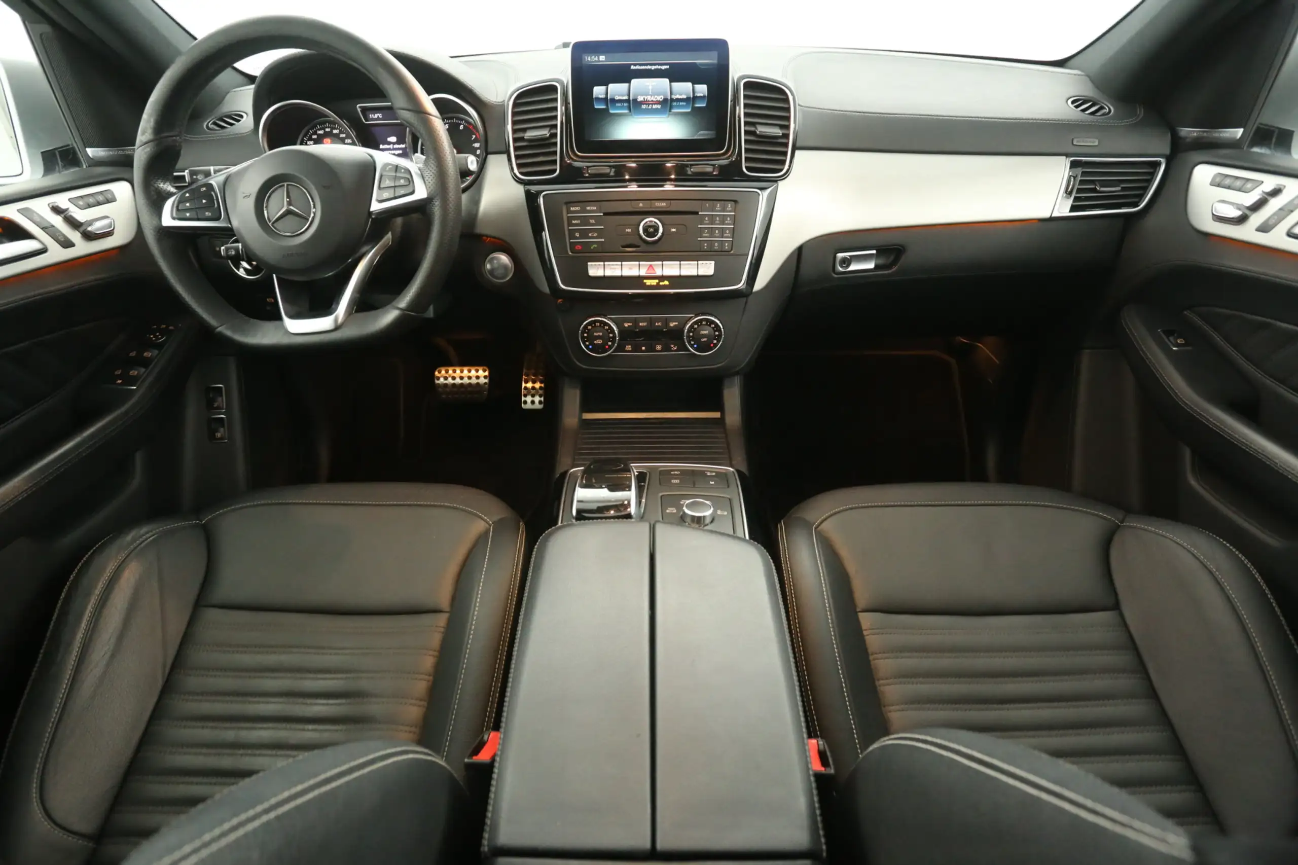 Mercedes-Benz - GLE 500