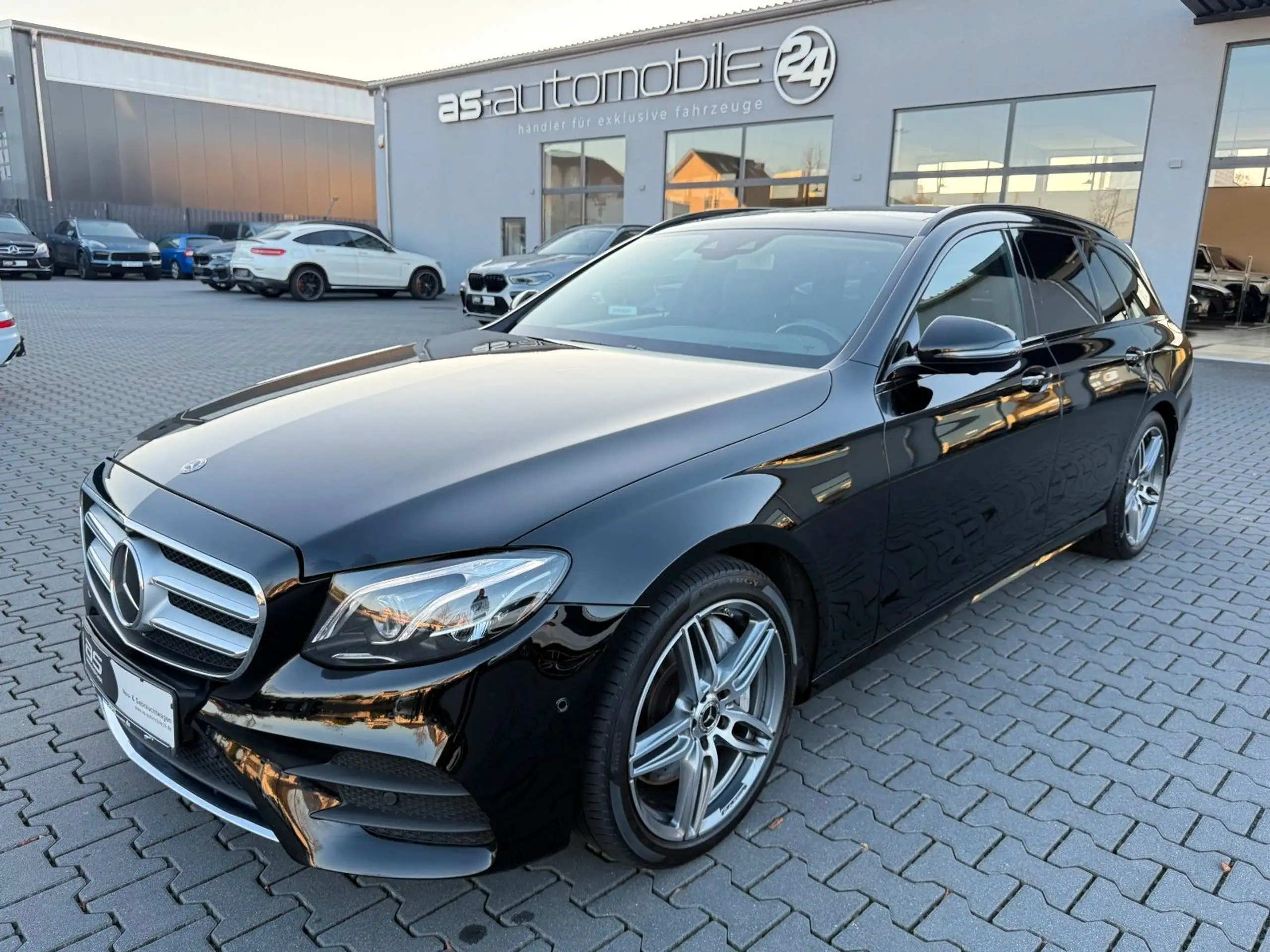 Mercedes-Benz - E 400