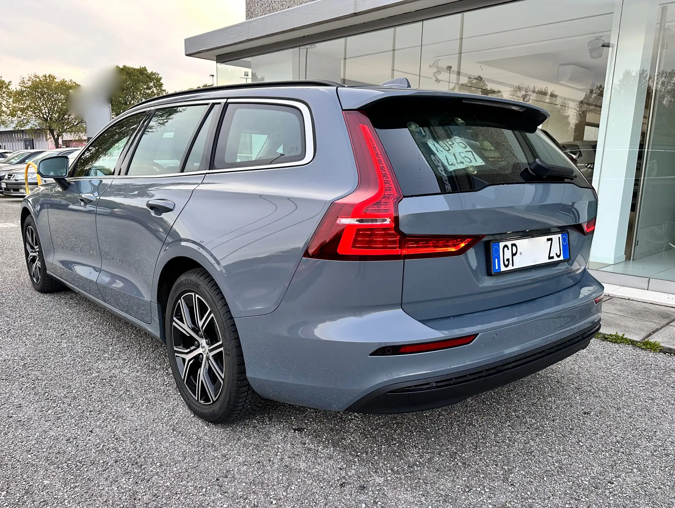 Volvo - V60