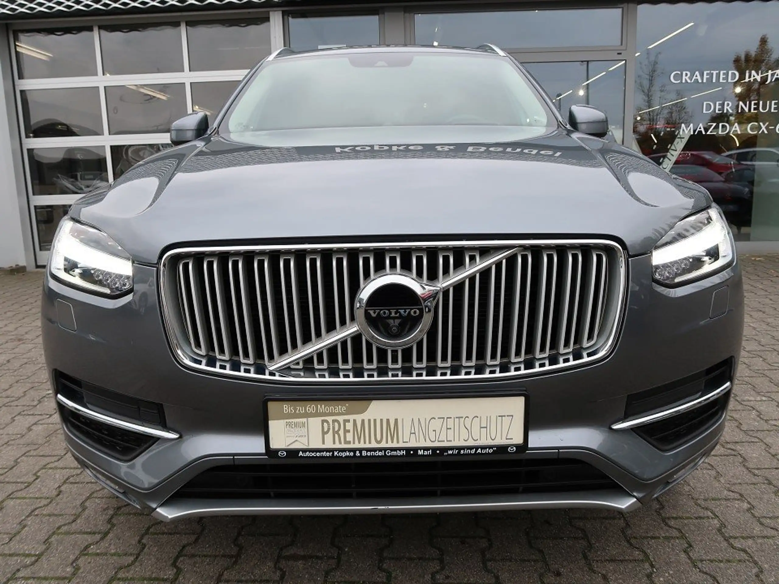 Volvo - XC90