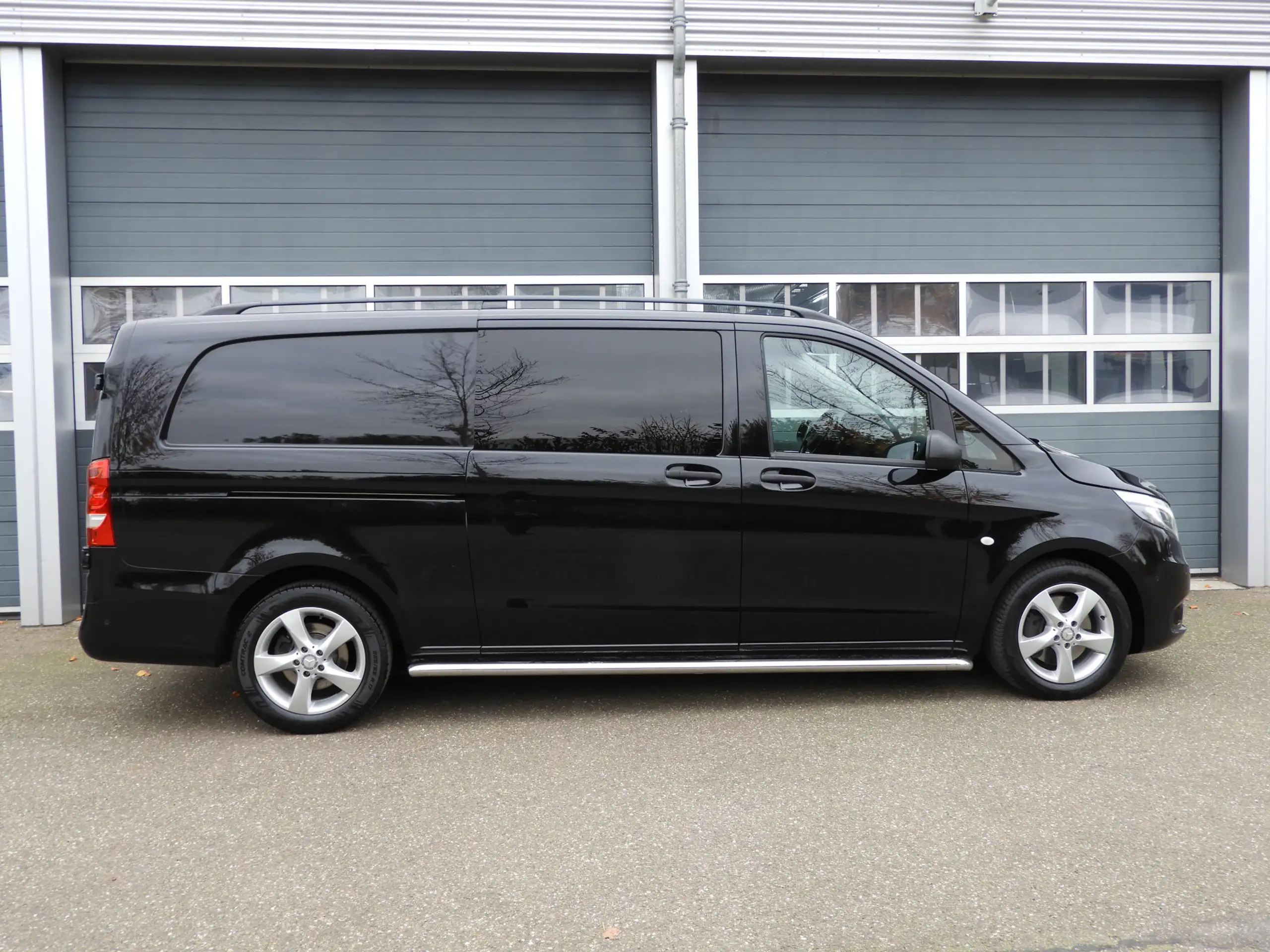 Mercedes-Benz - Vito