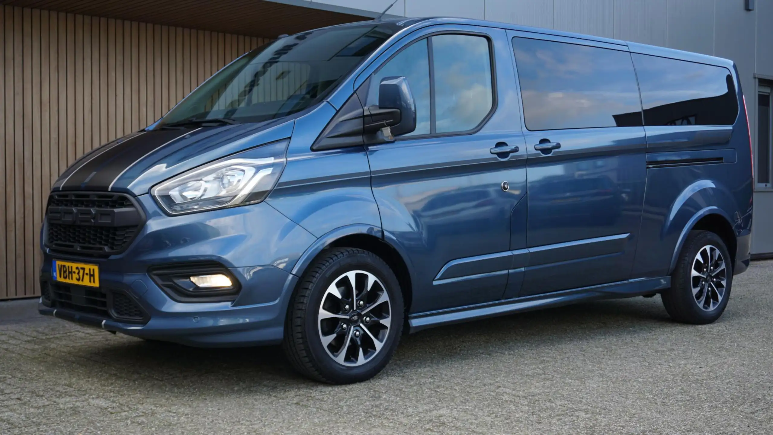 Ford - Transit Custom