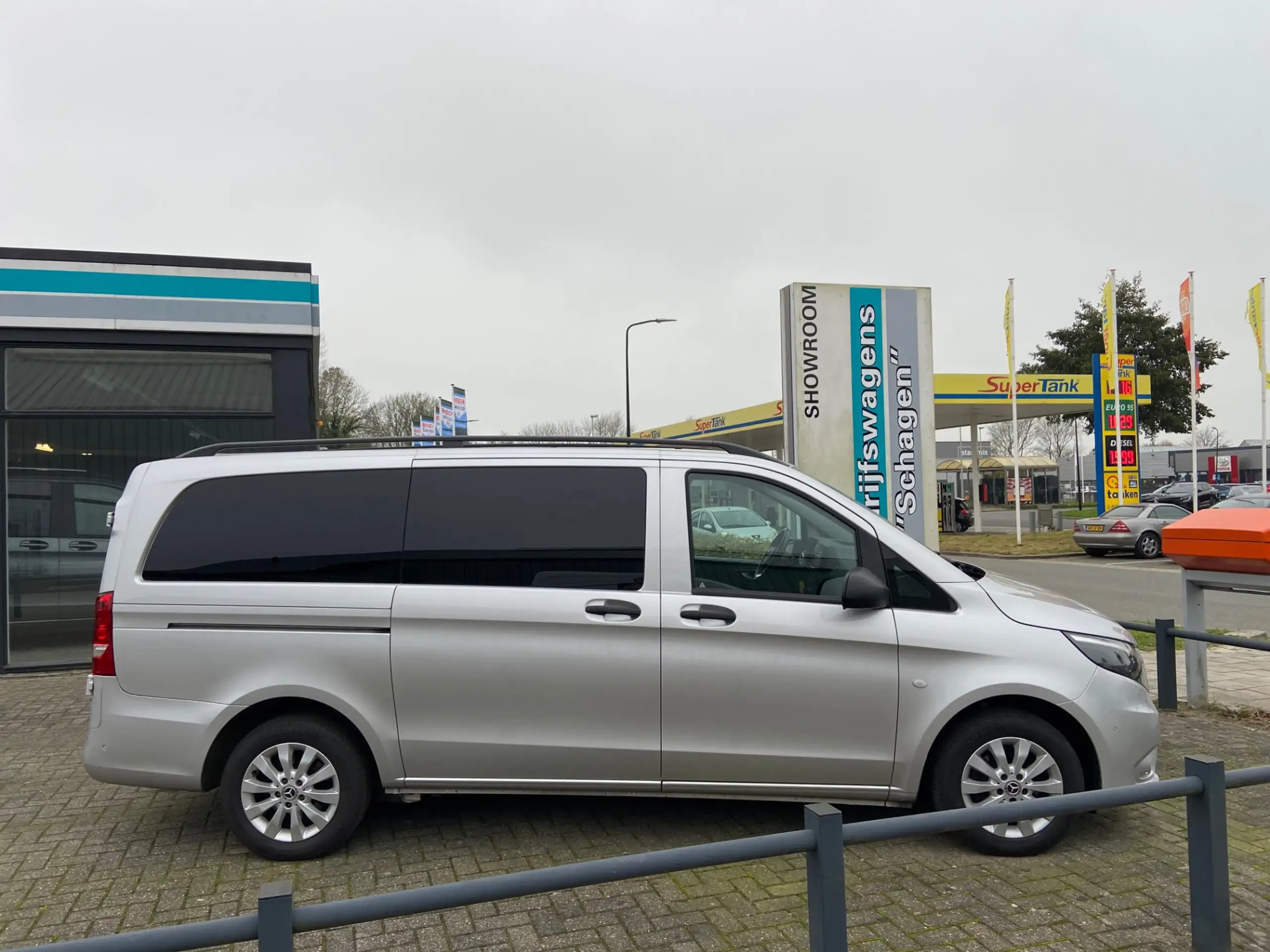 Mercedes-Benz - Vito