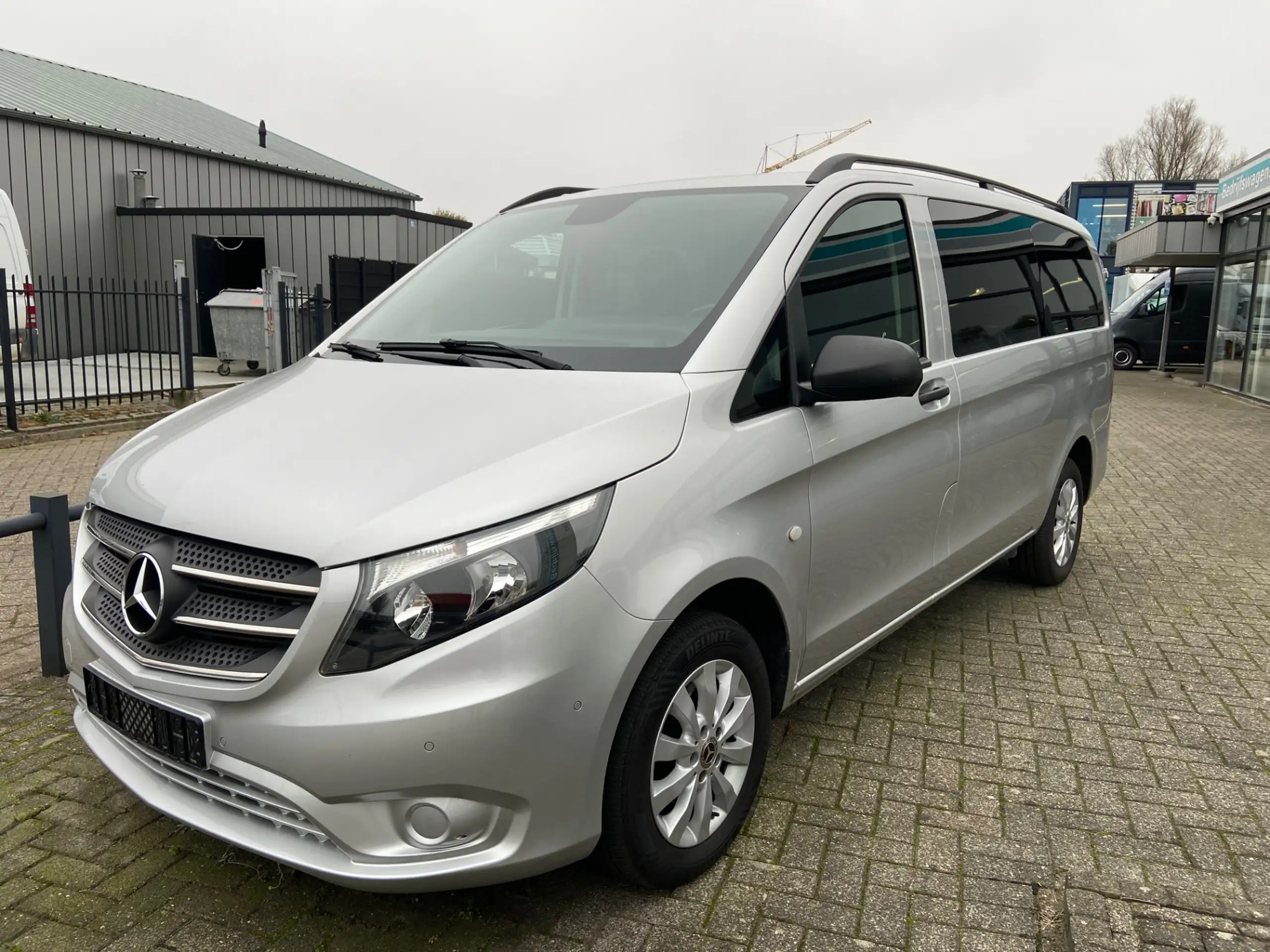 Mercedes-Benz - Vito