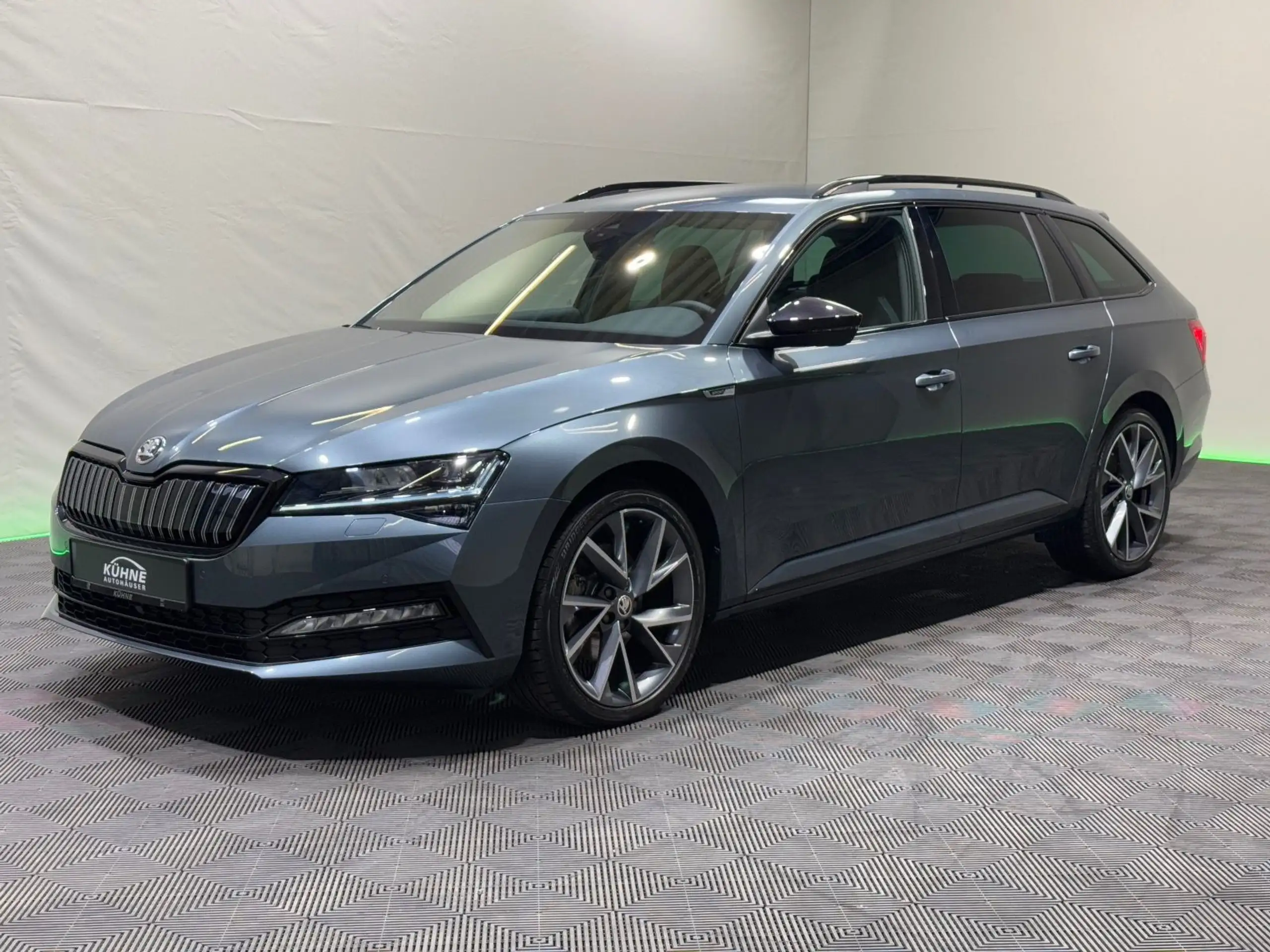 Skoda - Superb