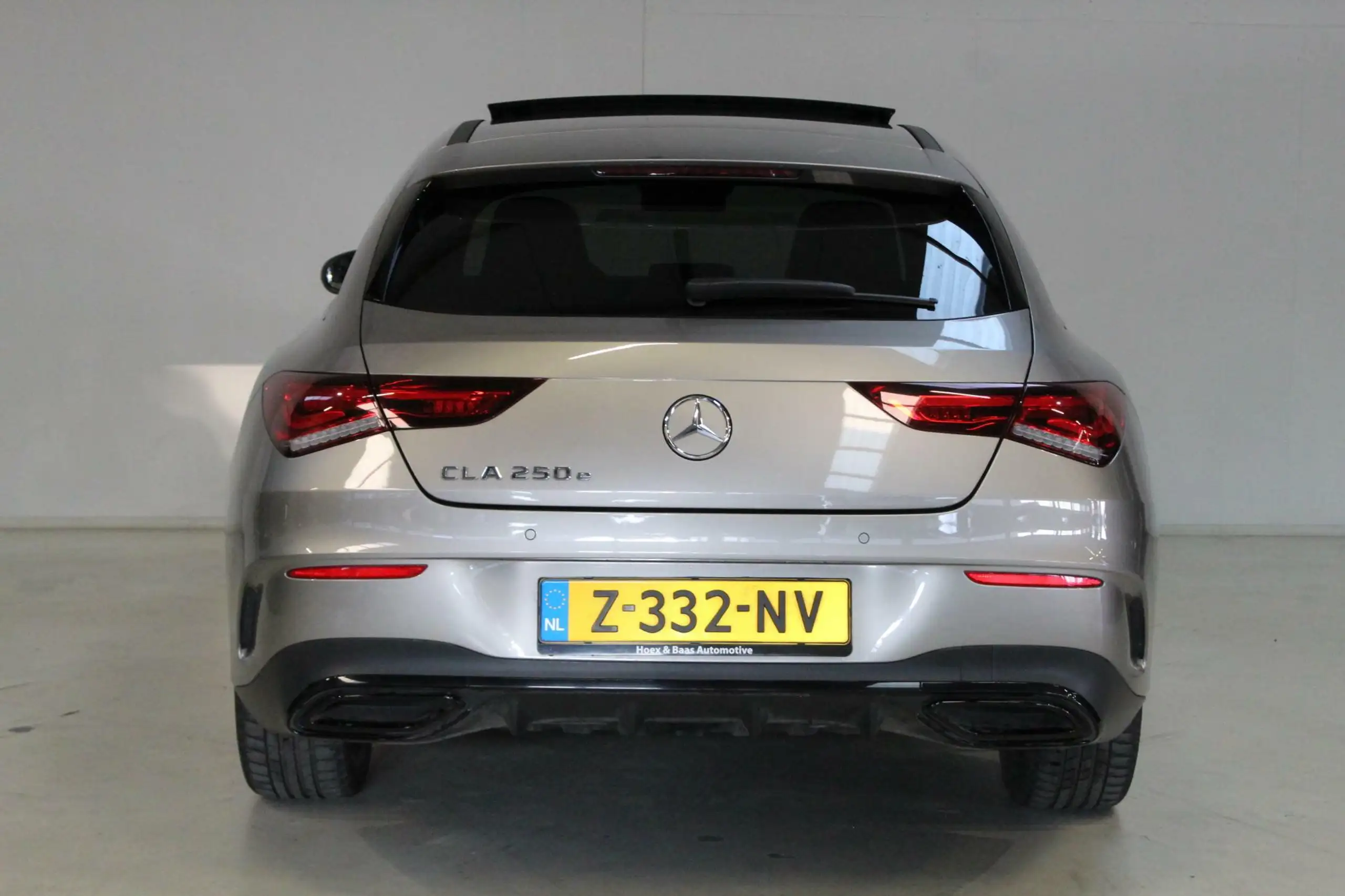 Mercedes-Benz - CLA 250