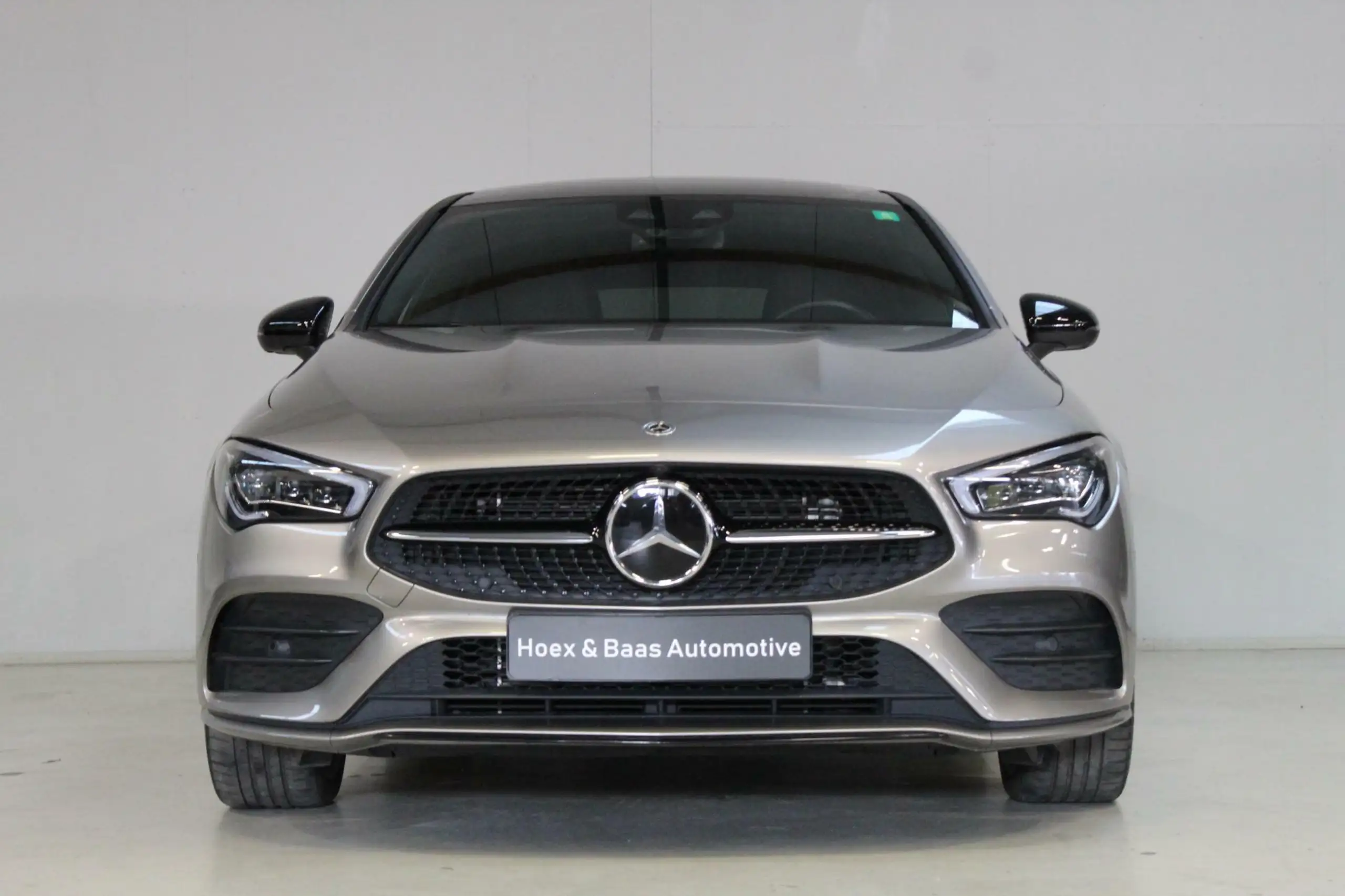 Mercedes-Benz - CLA 250