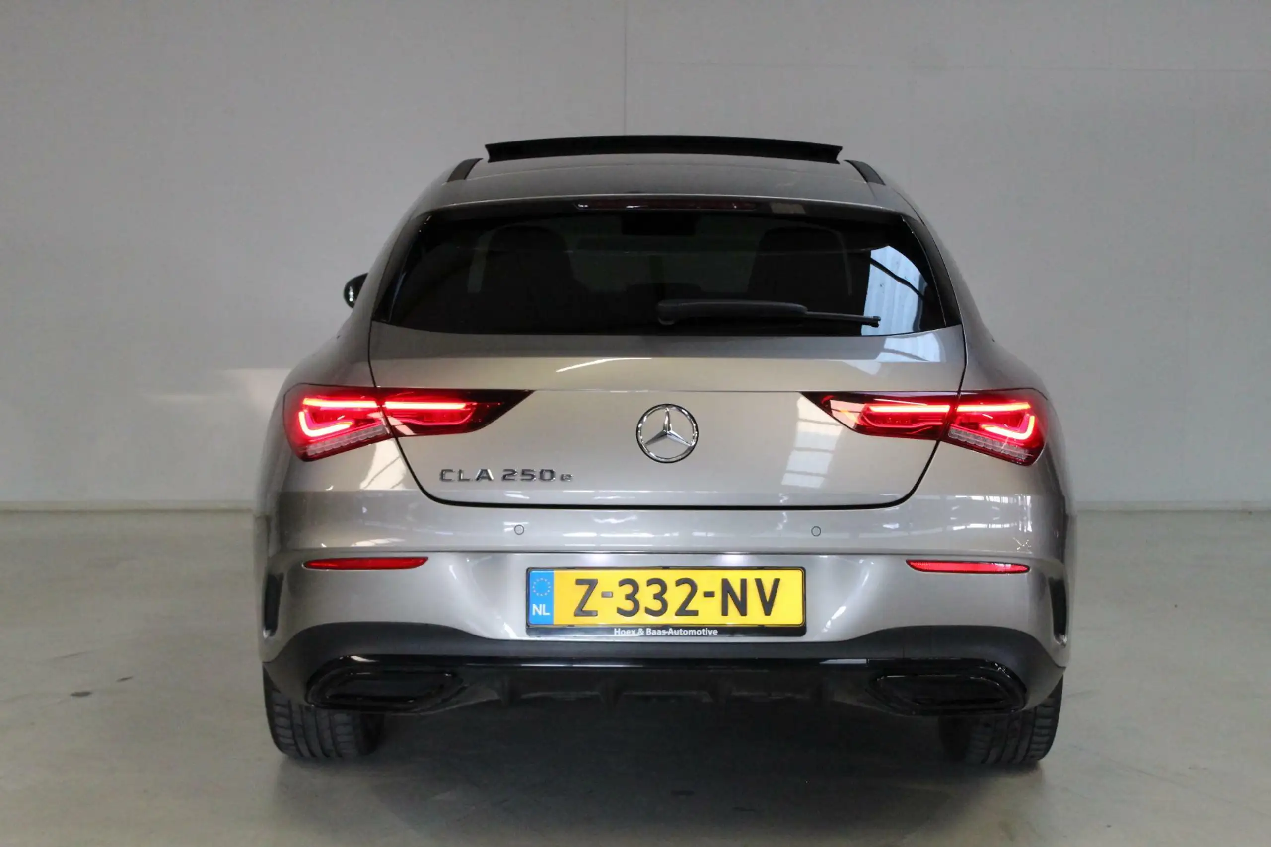 Mercedes-Benz - CLA 250