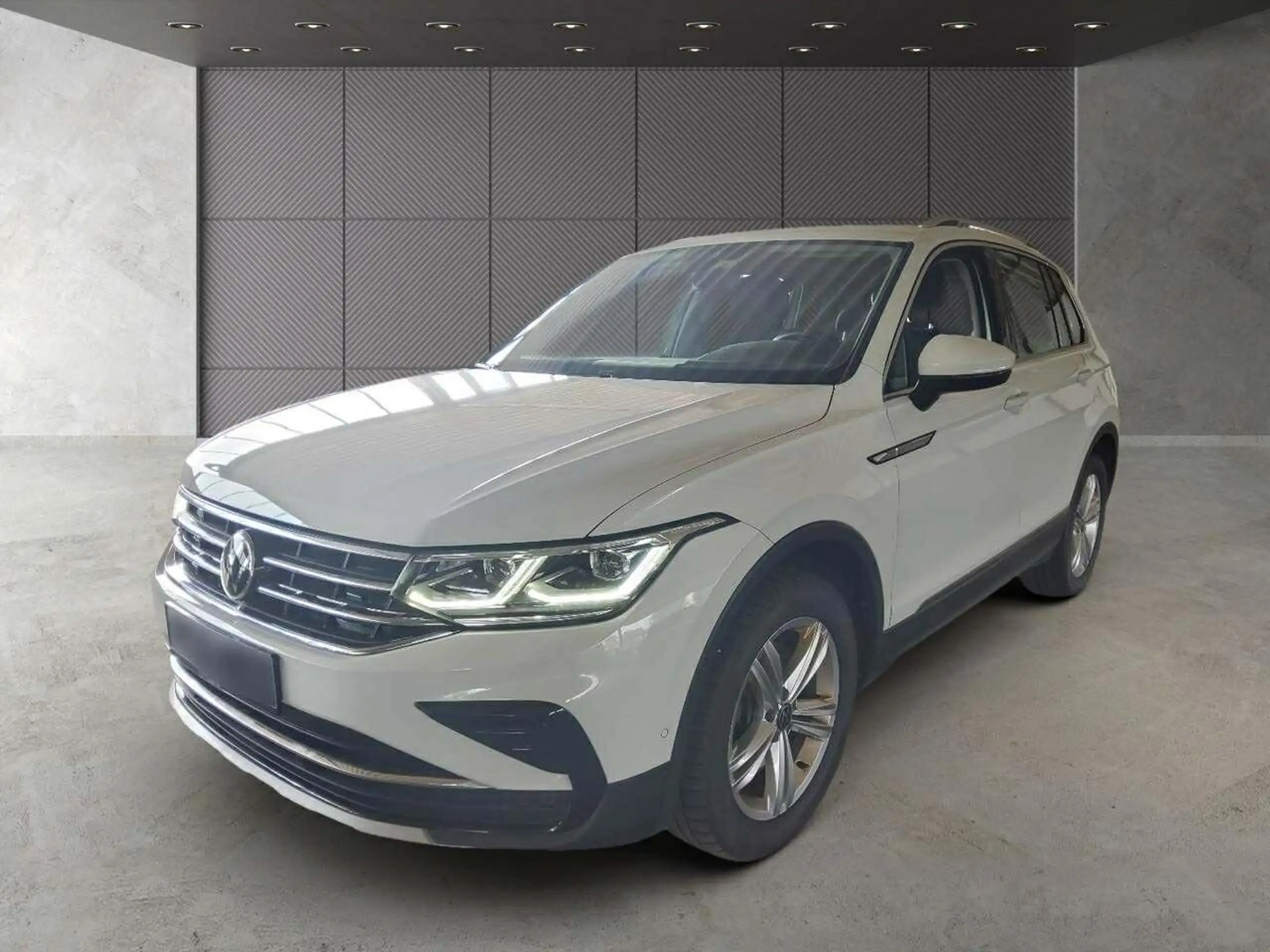 Volkswagen - Tiguan