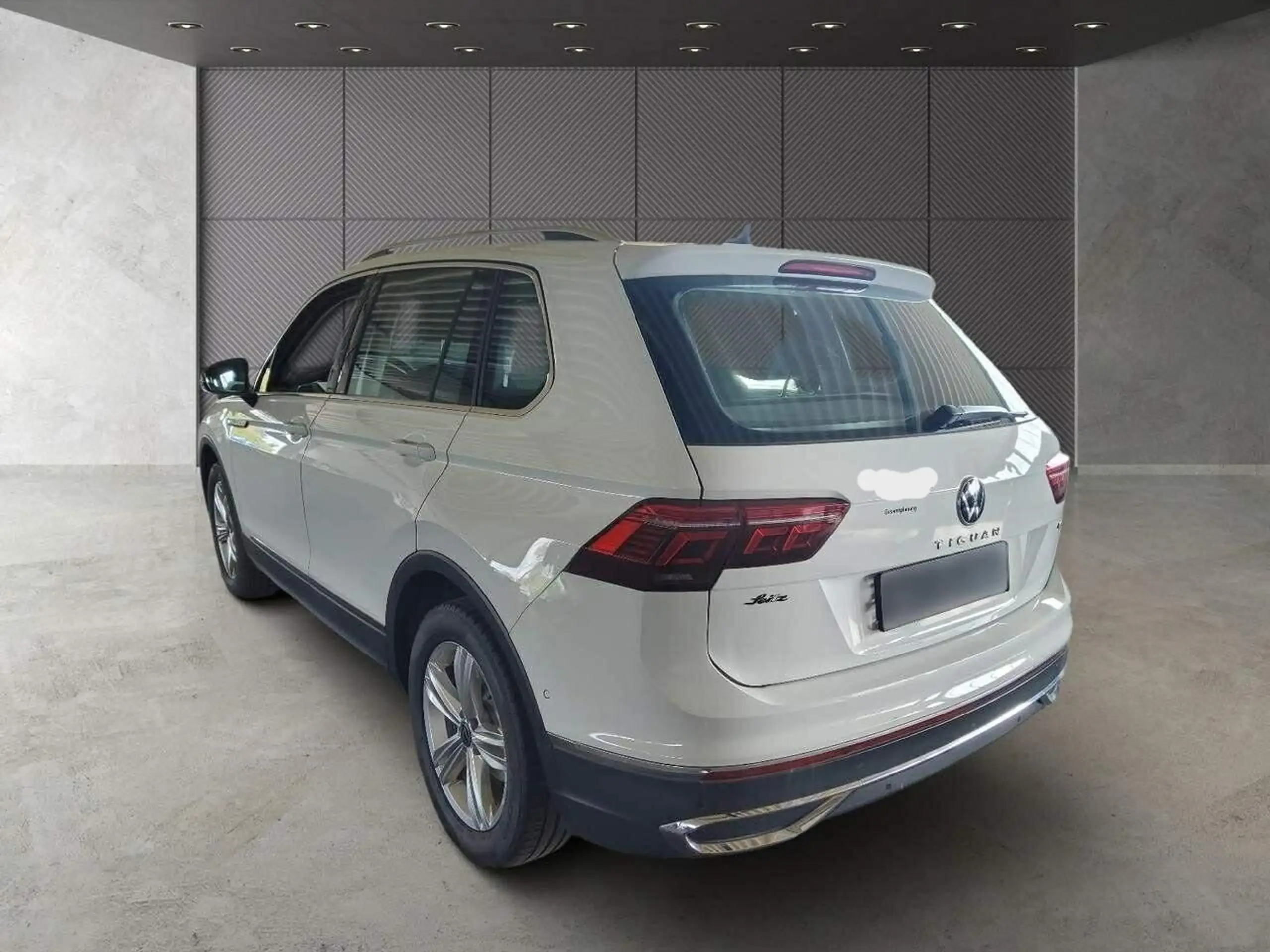 Volkswagen - Tiguan