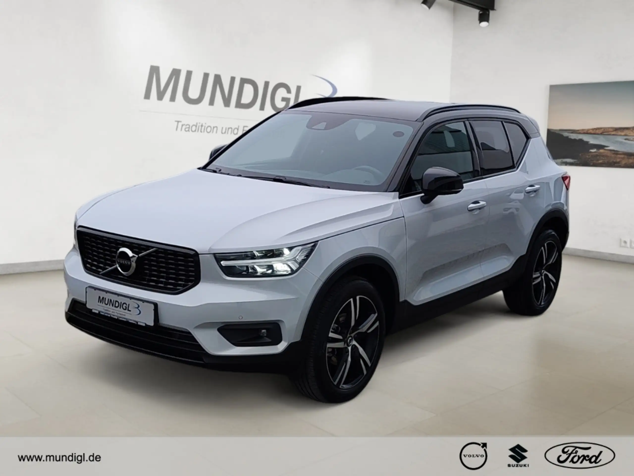 Volvo XC40 2021