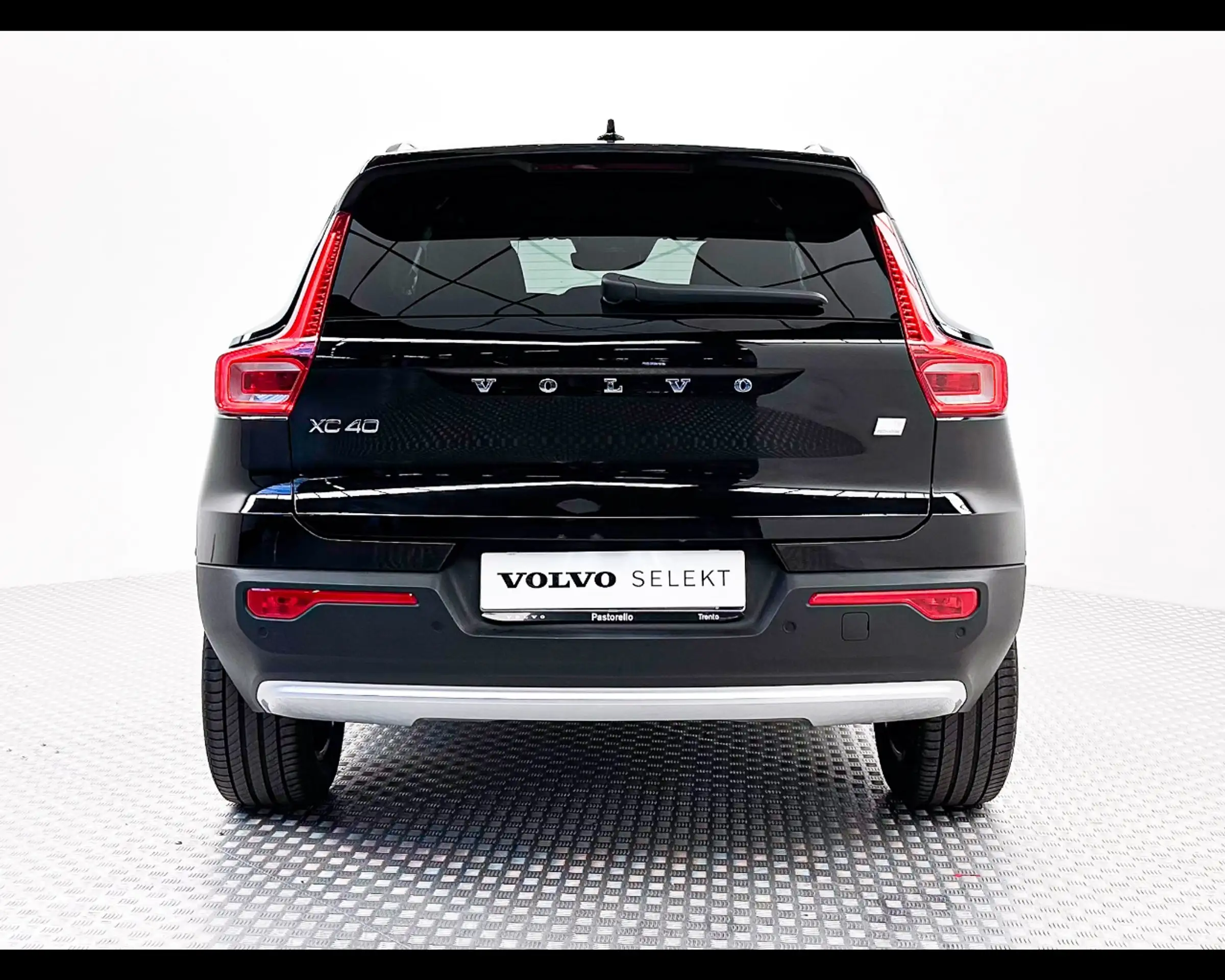 Volvo - XC40