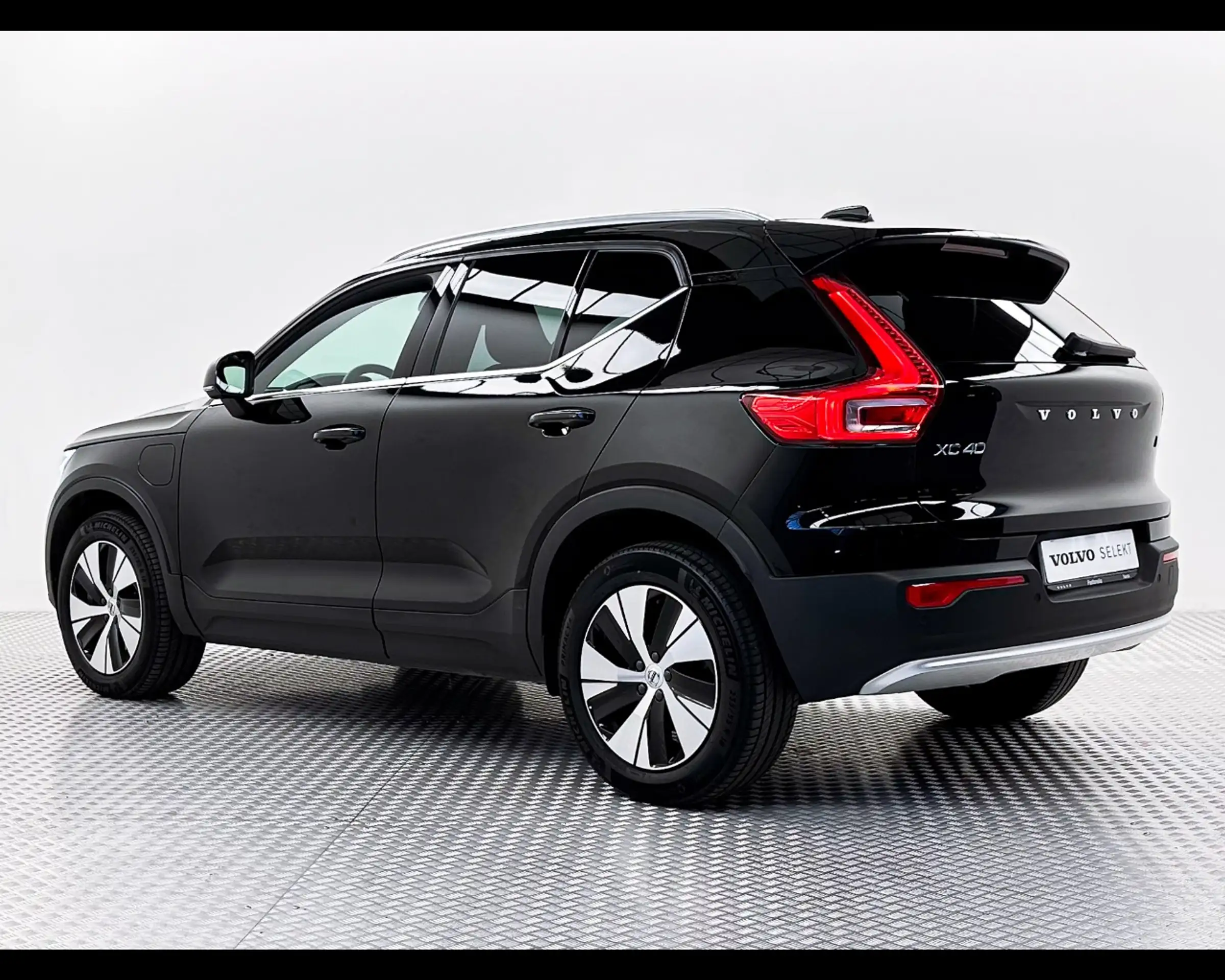 Volvo - XC40