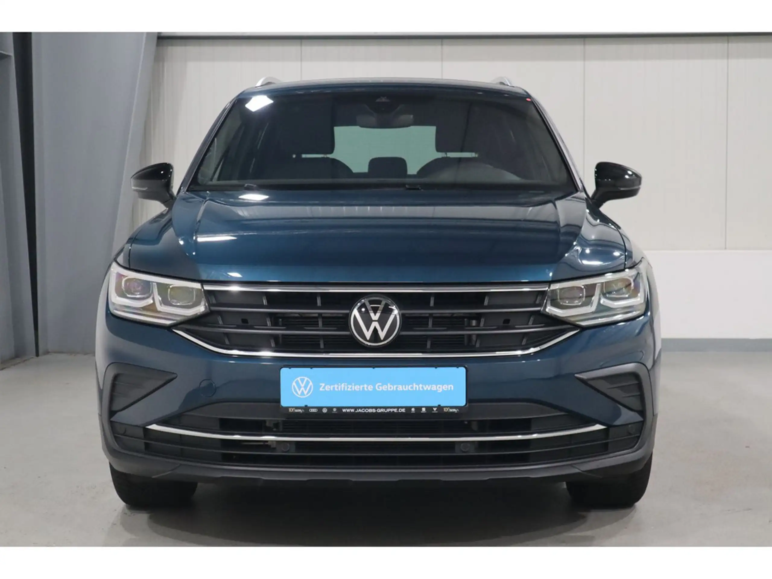 Volkswagen - Tiguan