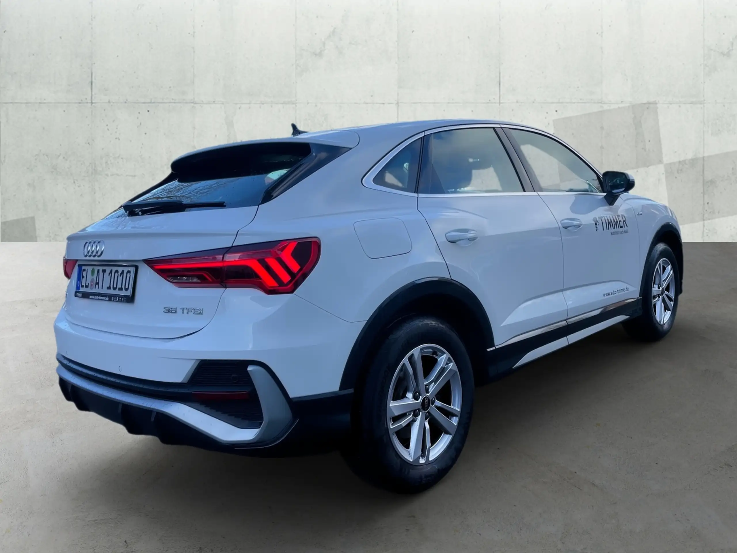 Audi - Q3