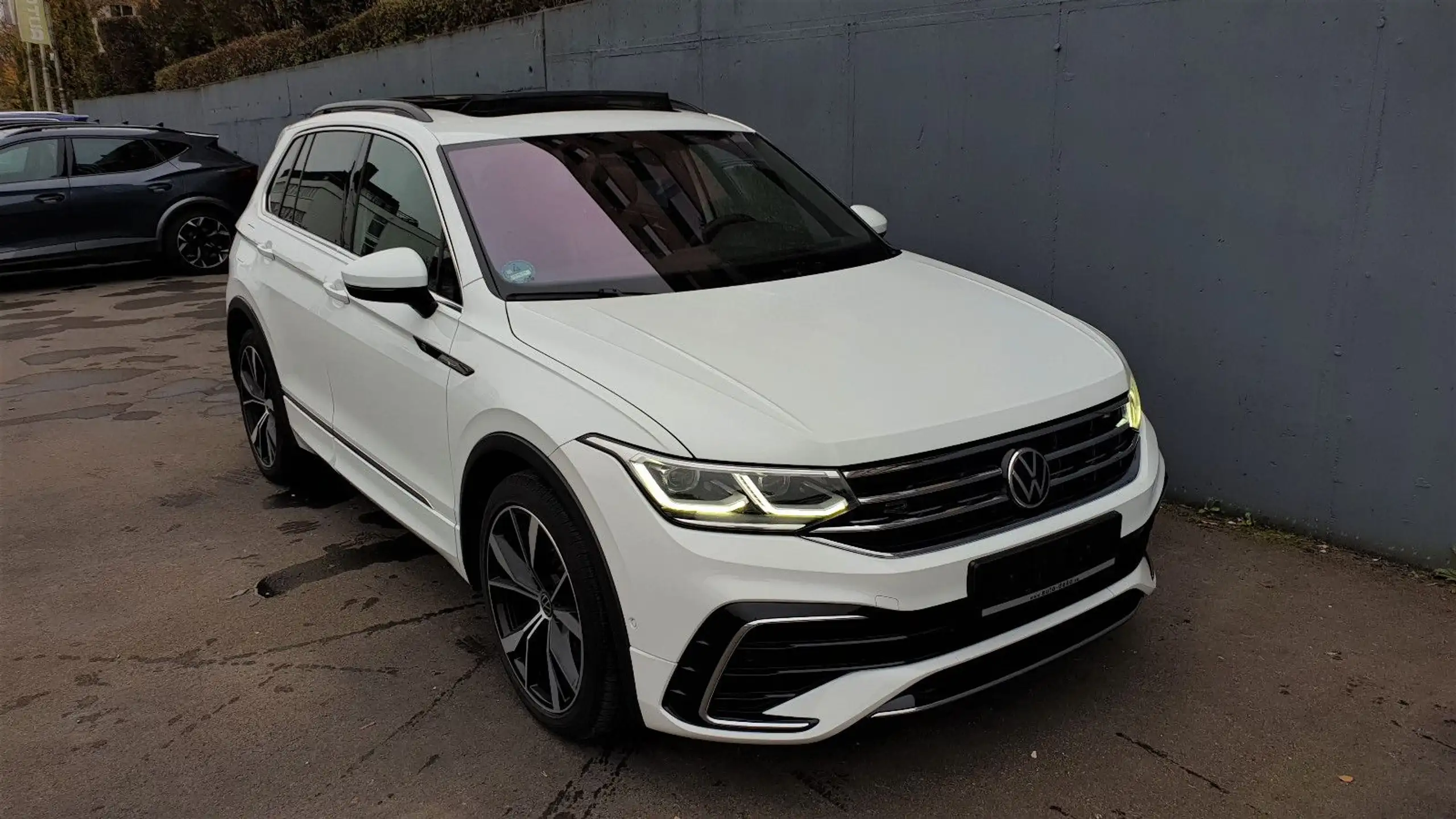 Volkswagen - Tiguan