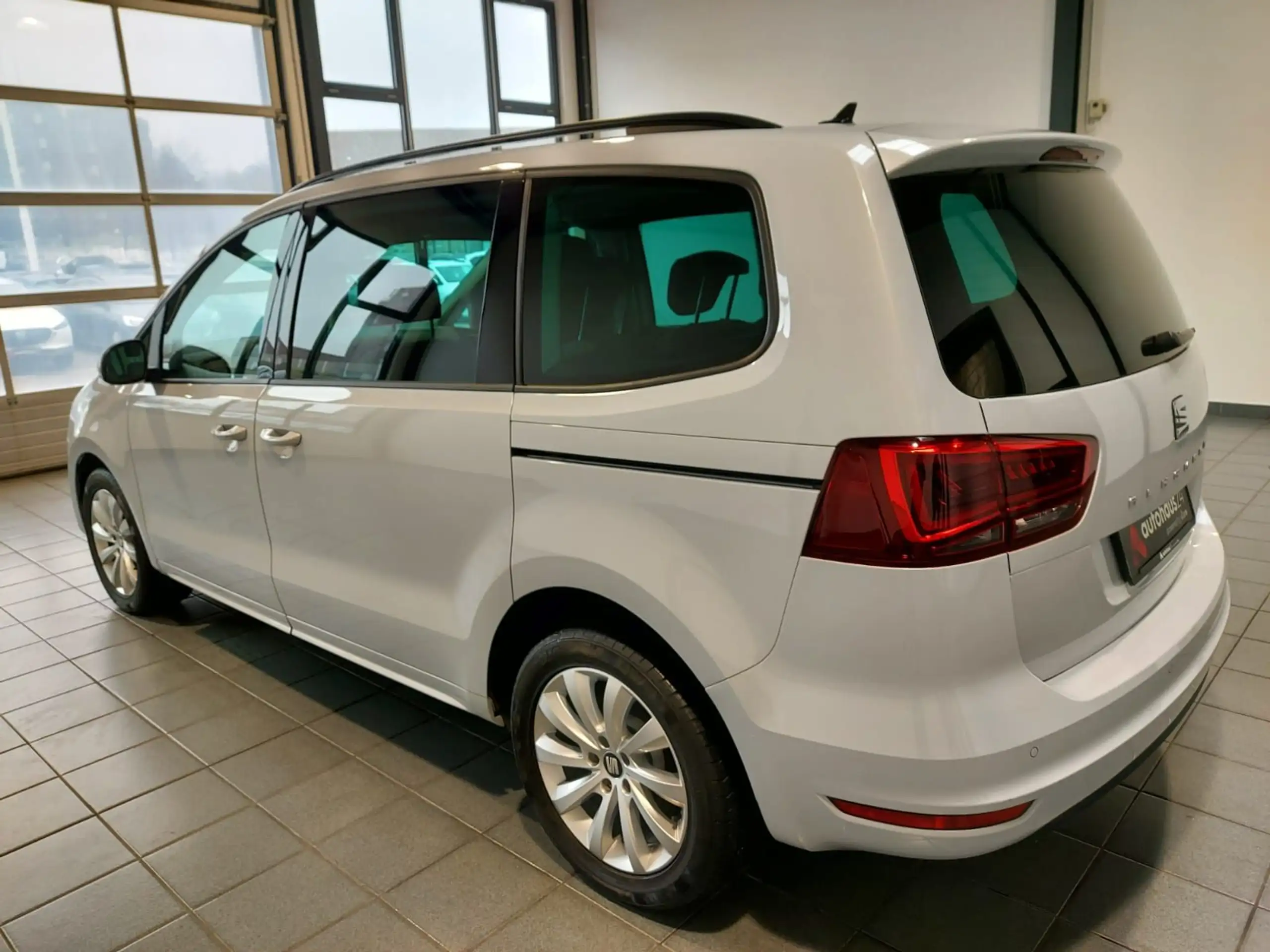 SEAT - Alhambra