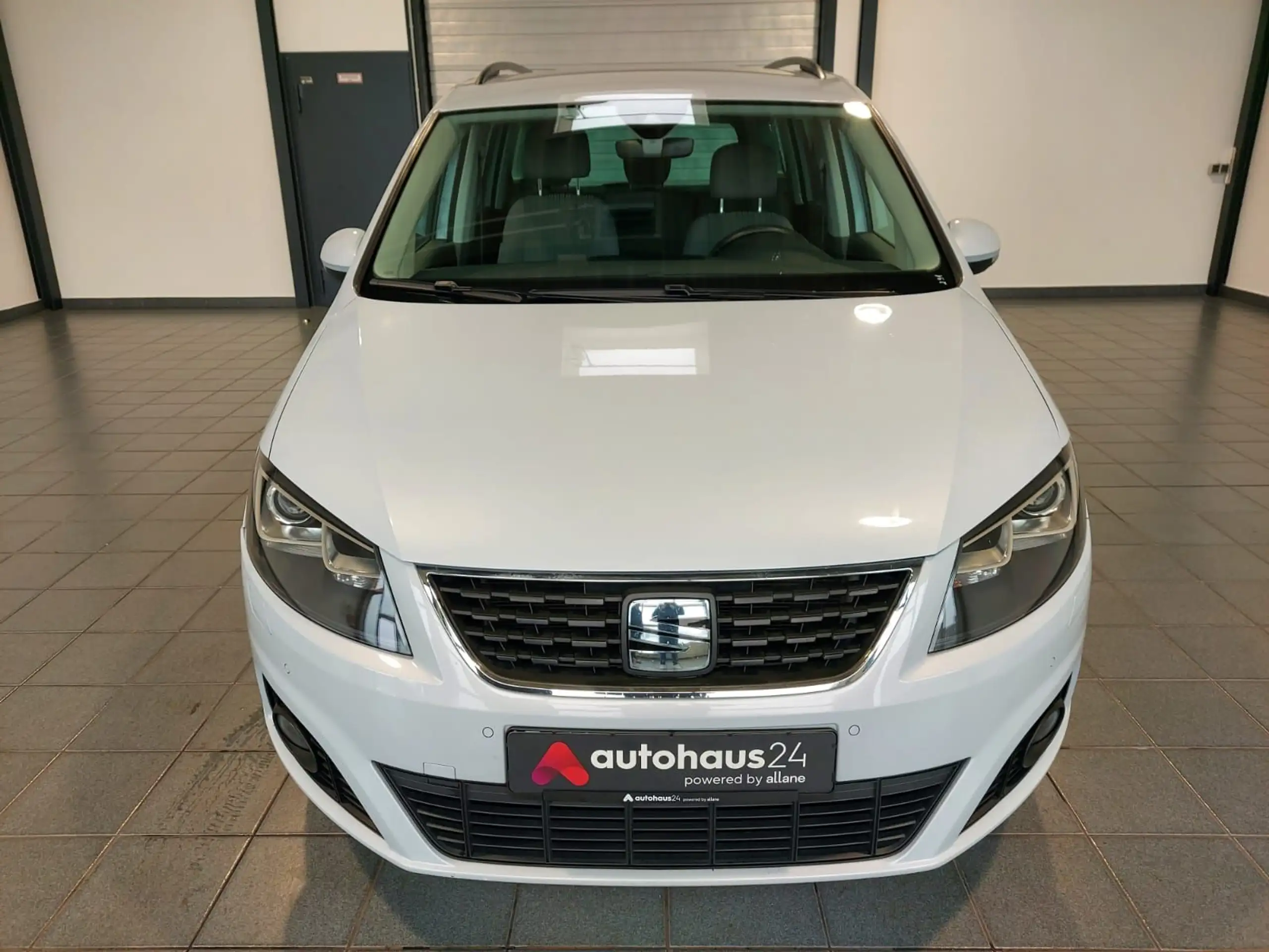 SEAT - Alhambra