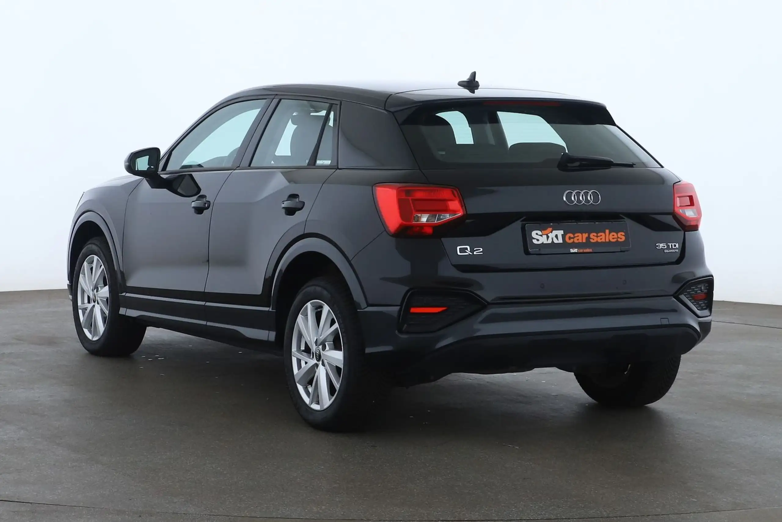 Audi - Q2