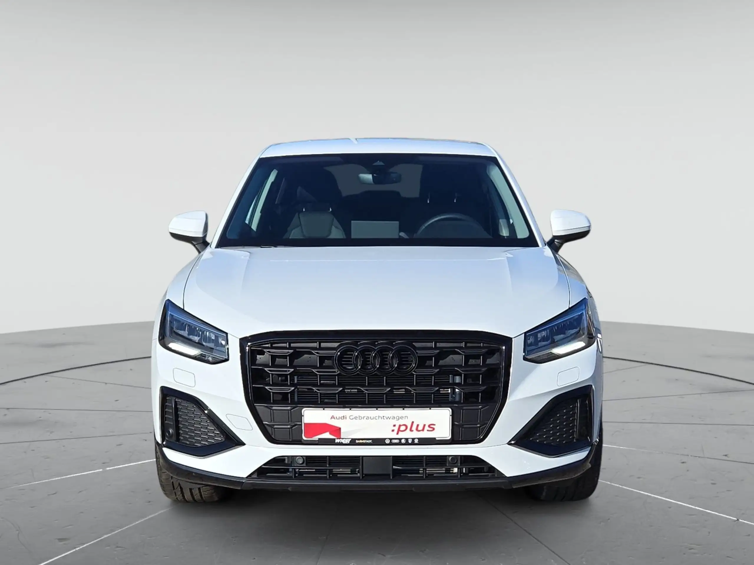 Audi - Q2