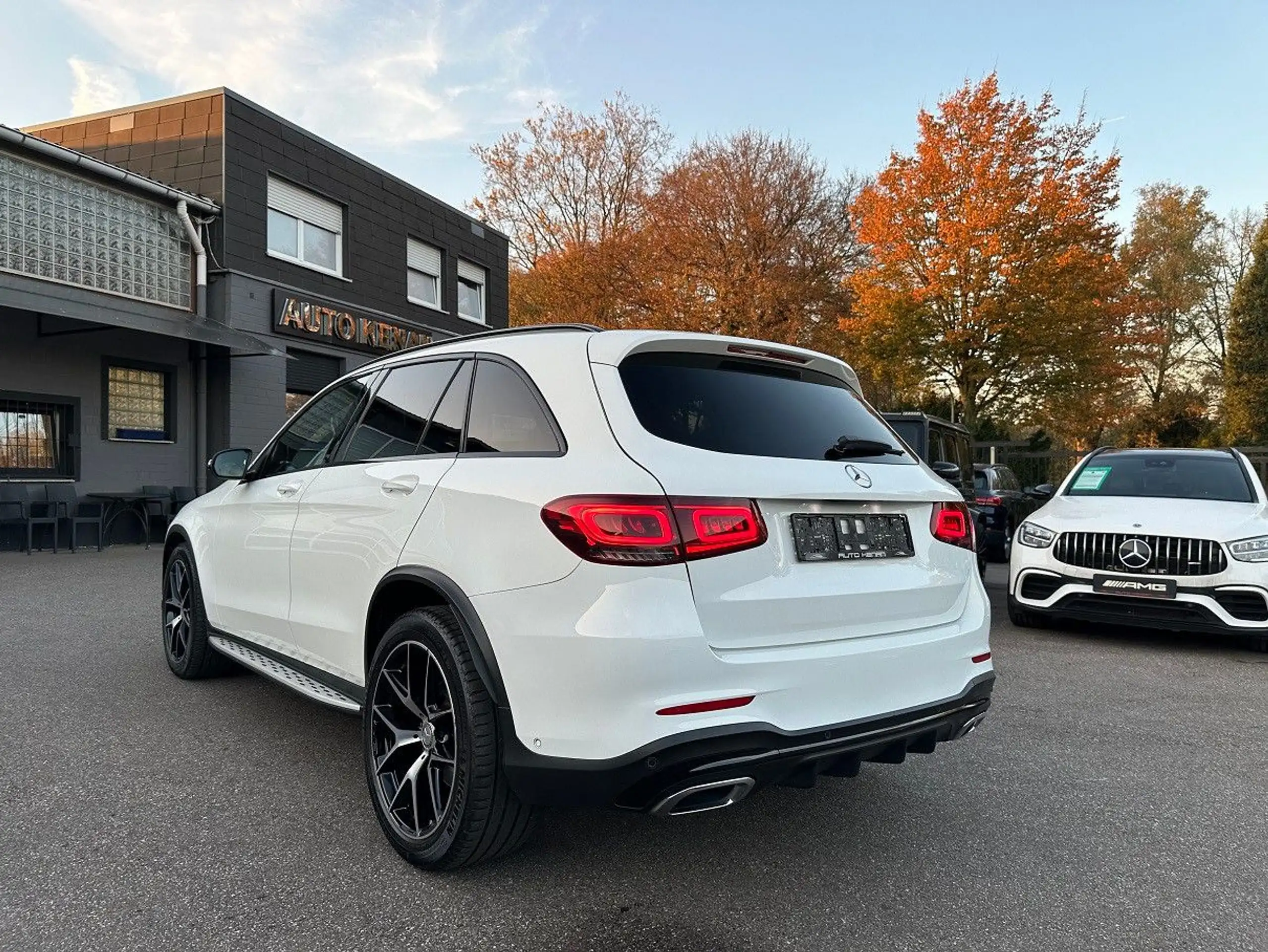 Mercedes-Benz - GLC 220