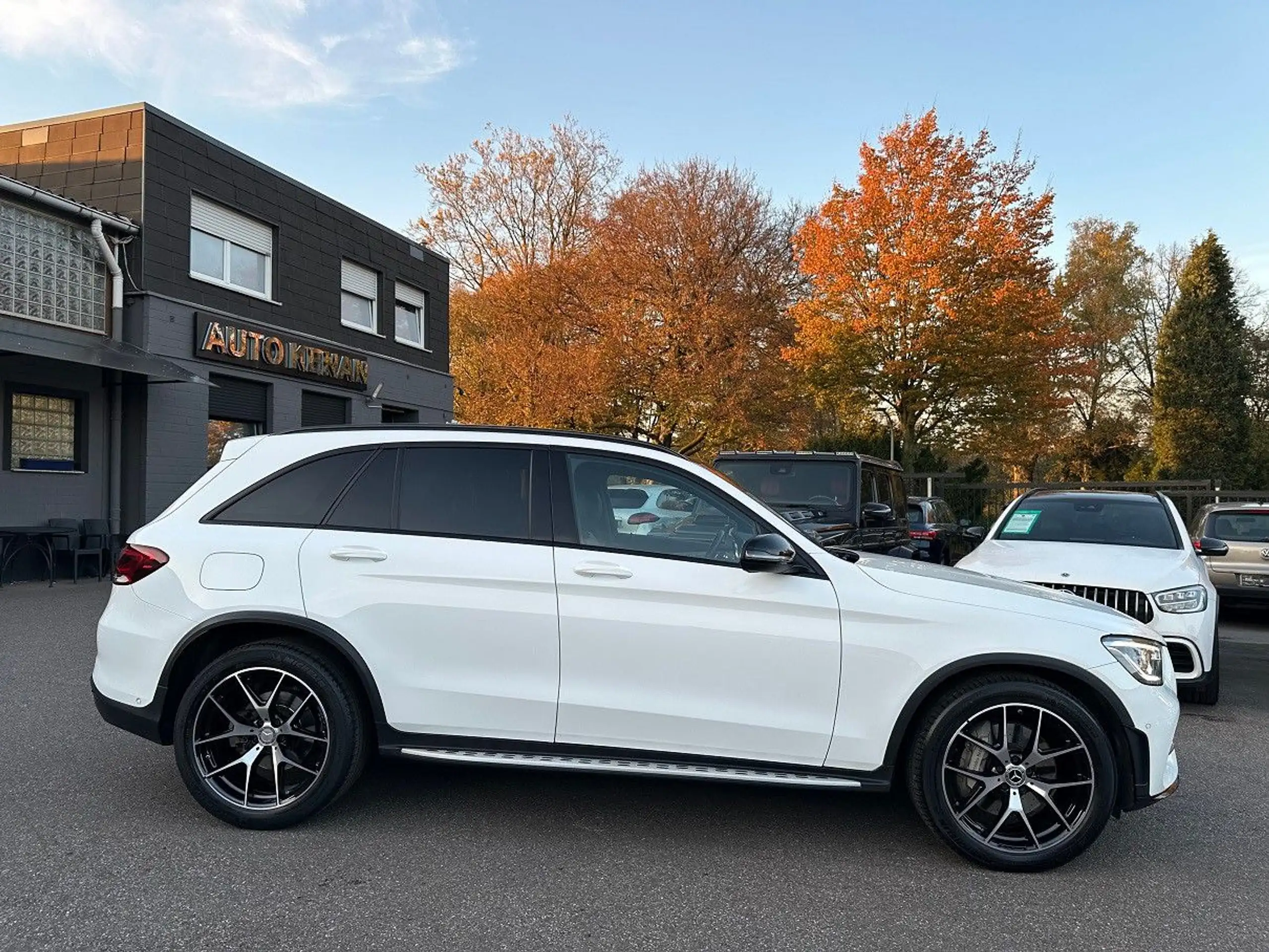 Mercedes-Benz - GLC 220