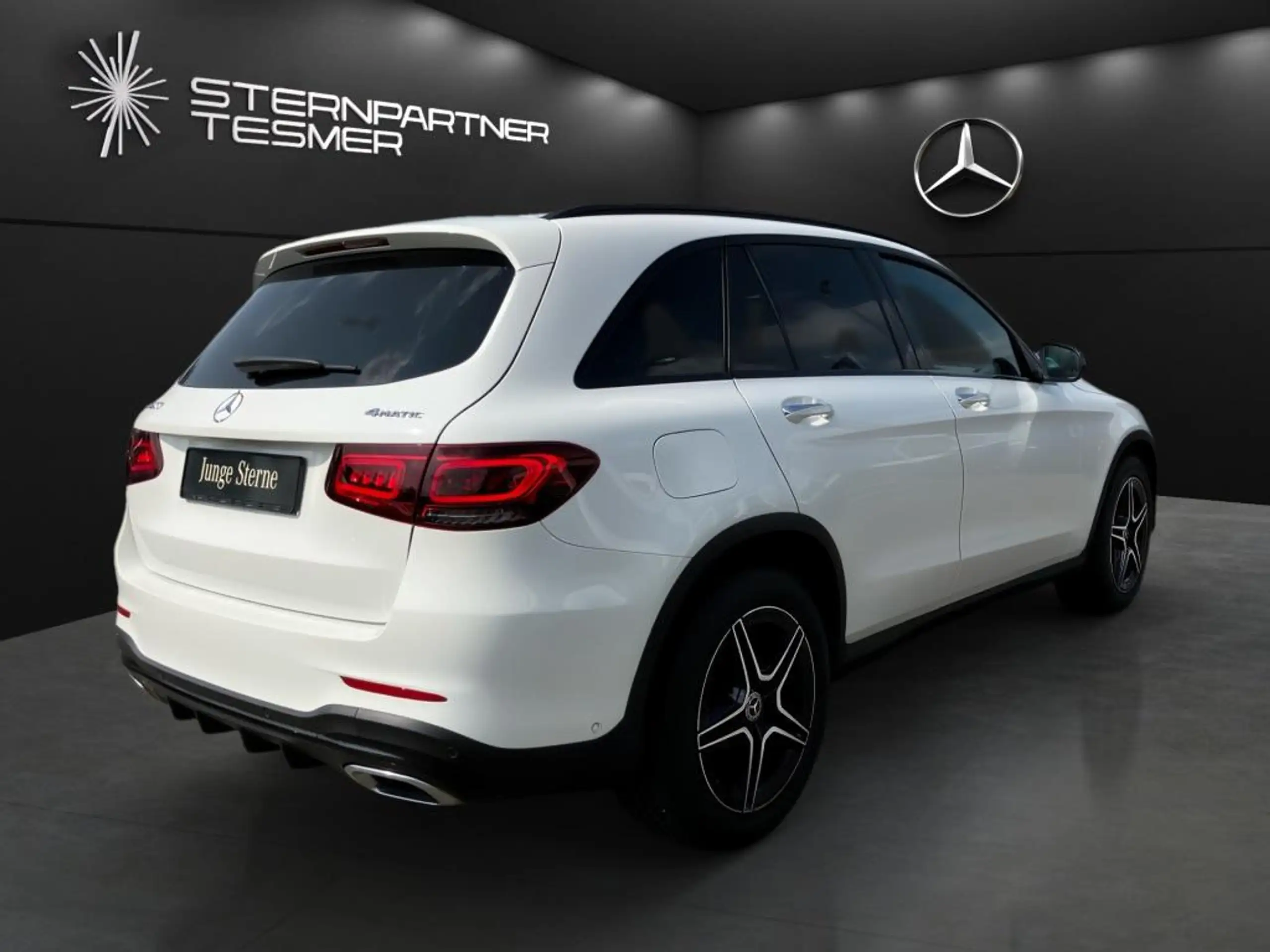 Mercedes-Benz - GLC 200