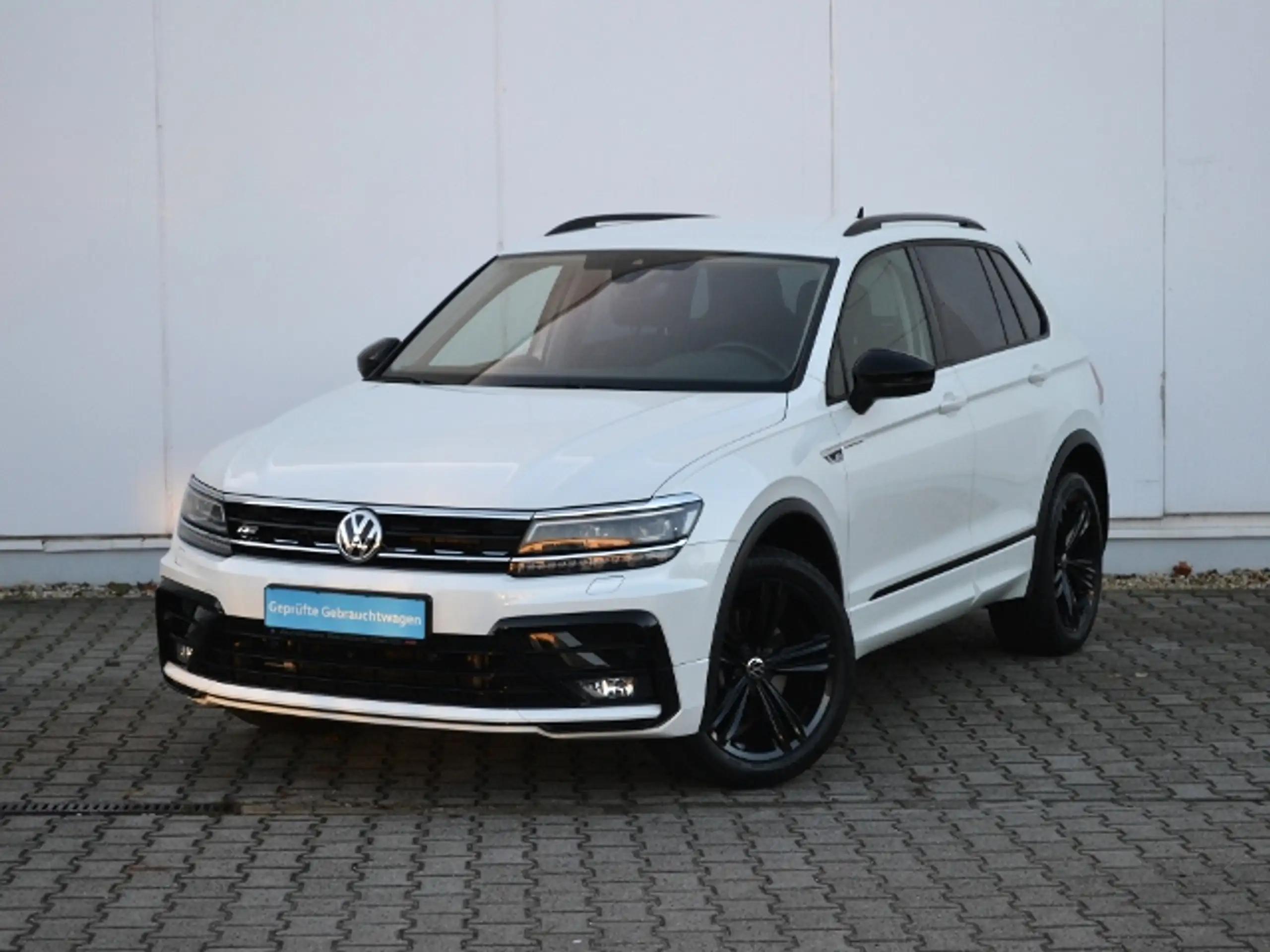 Volkswagen - Tiguan