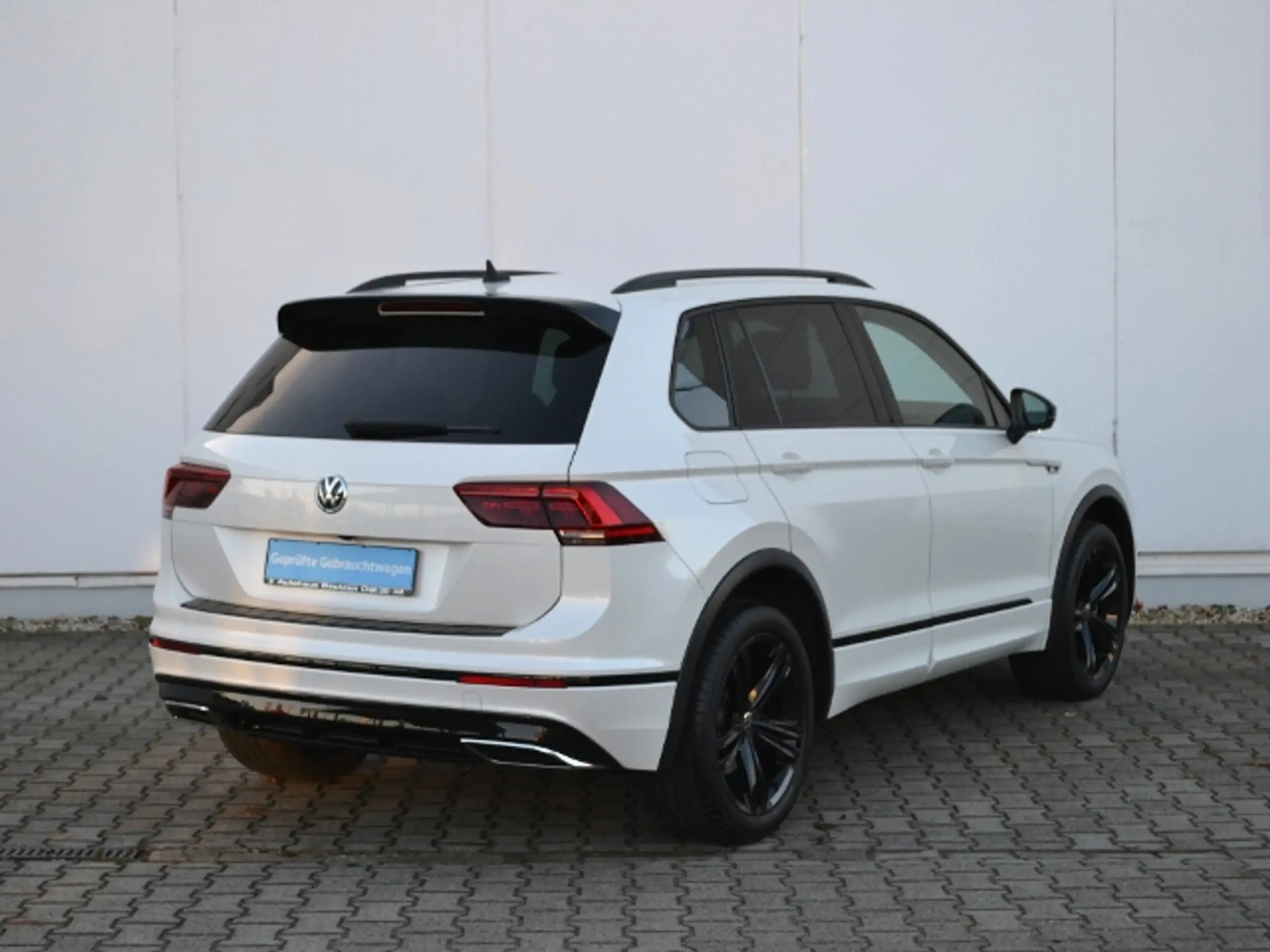 Volkswagen - Tiguan