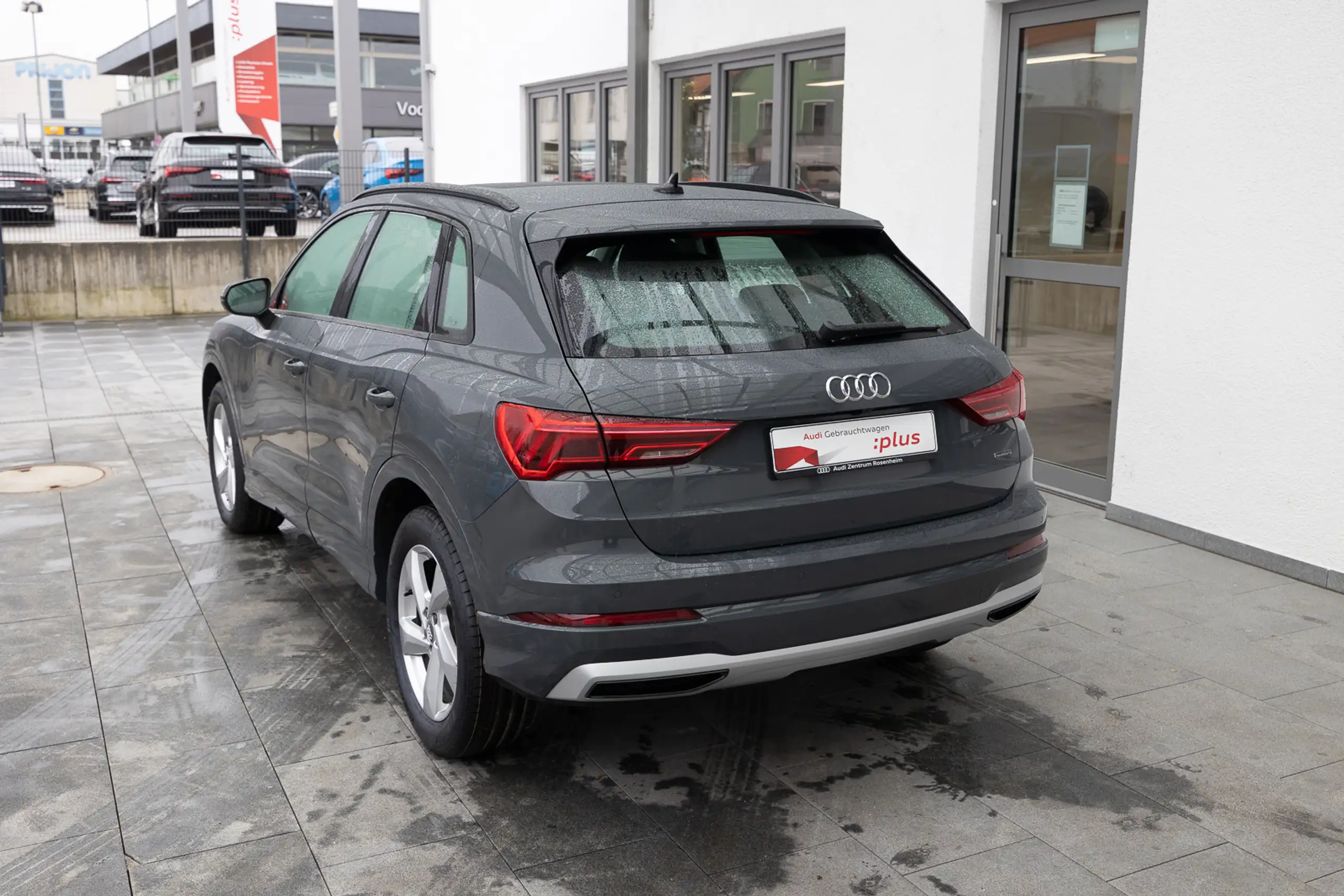 Audi - Q3