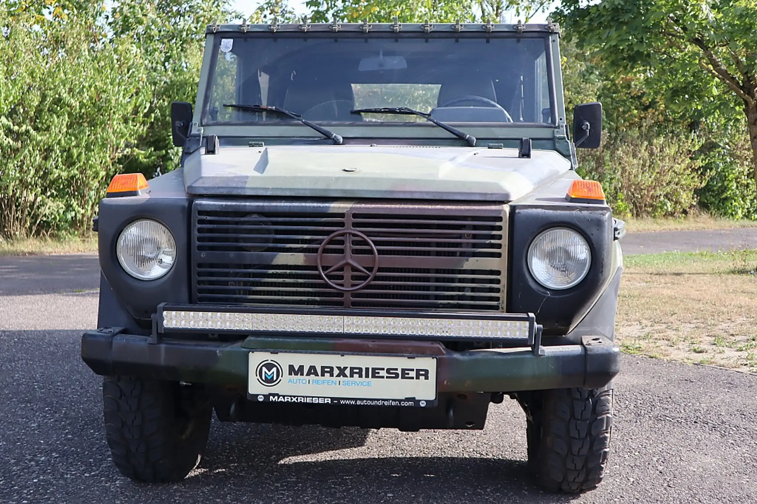 Mercedes-Benz - G 250