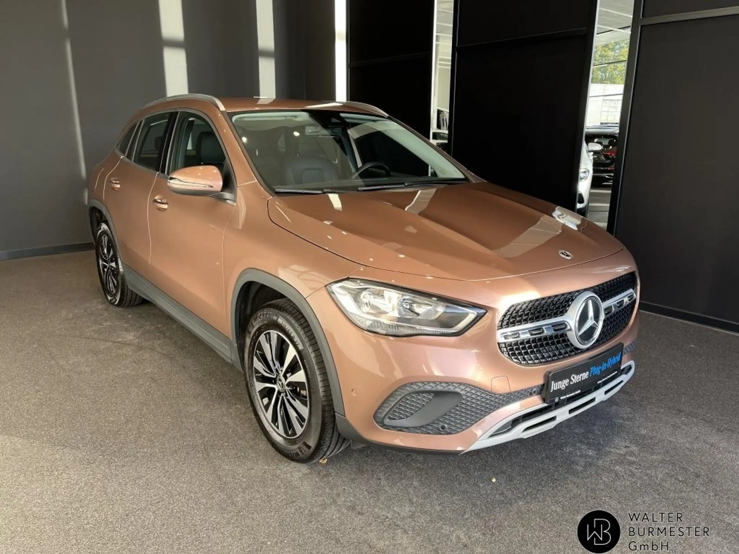 Mercedes-Benz - GLA 250