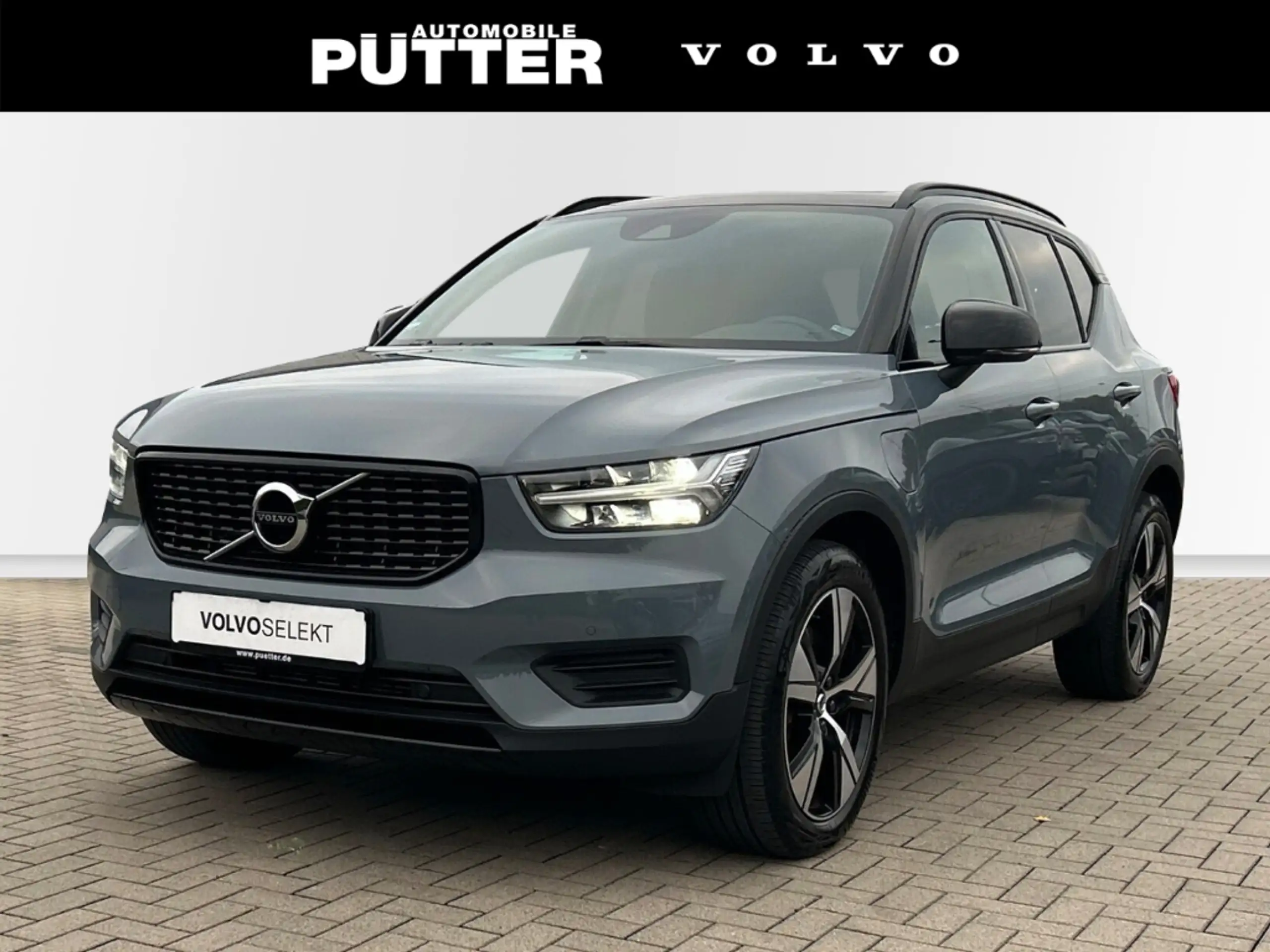 Volvo - XC40