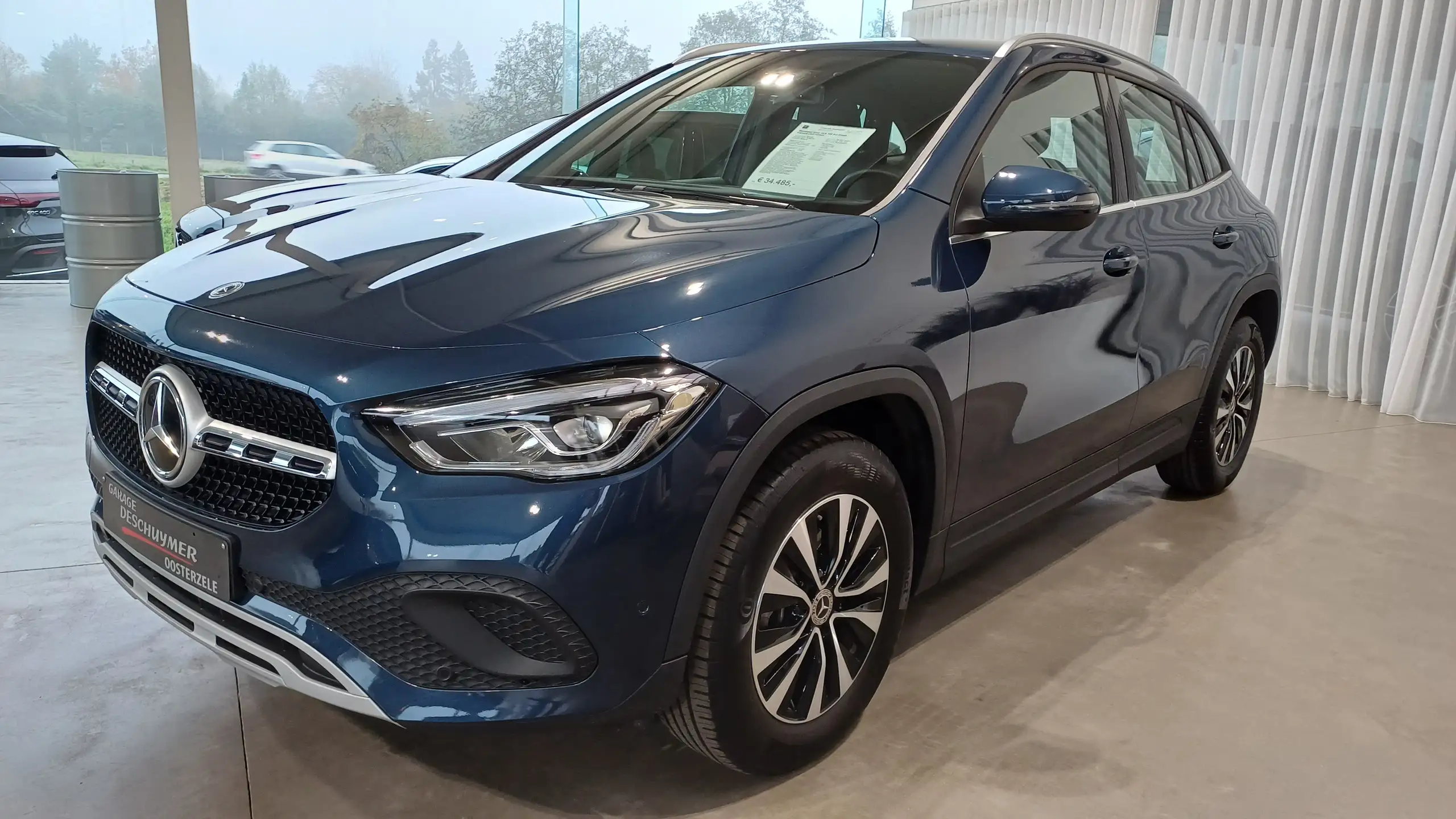 Mercedes-Benz - GLA 180