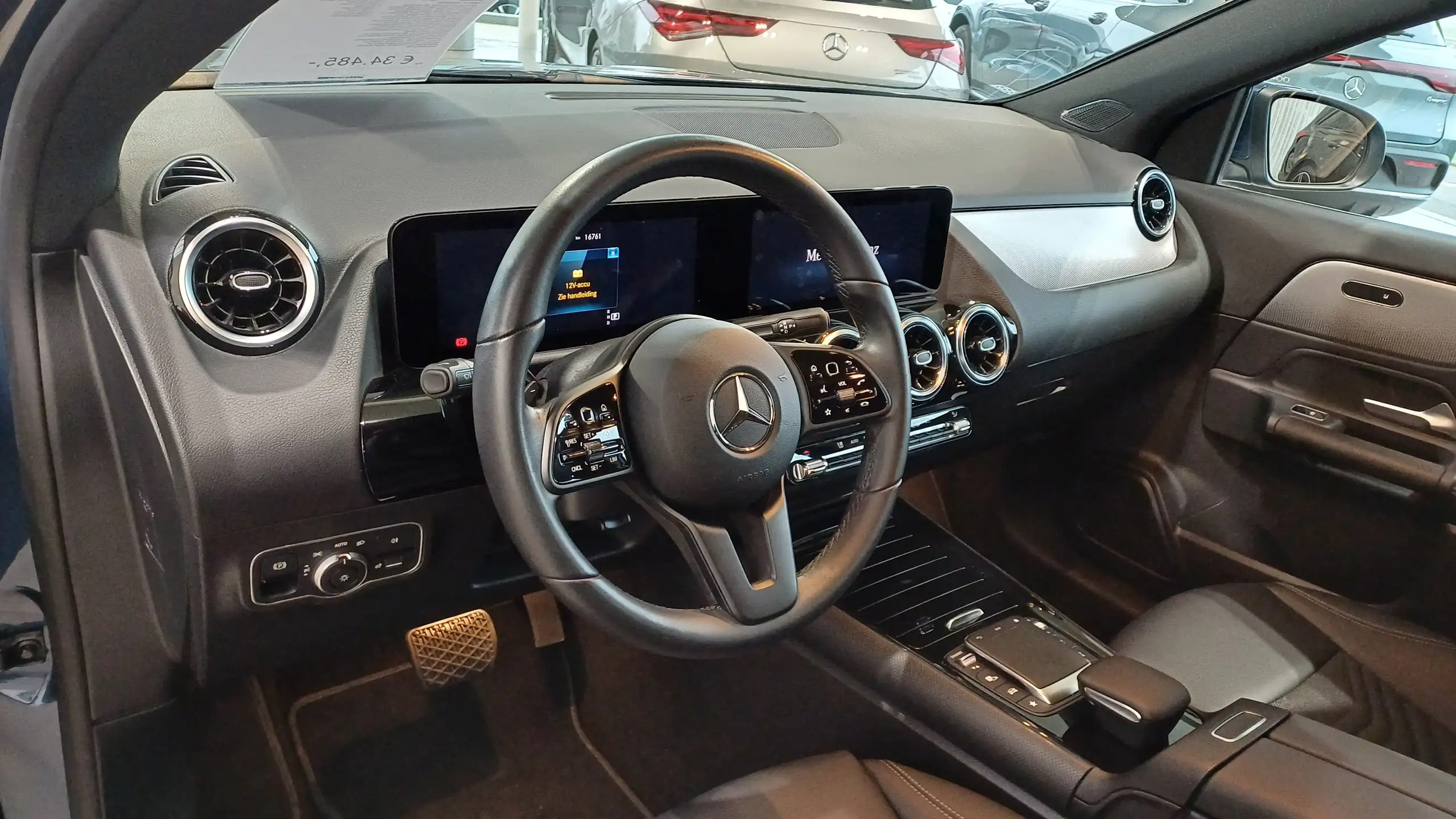 Mercedes-Benz - GLA 180