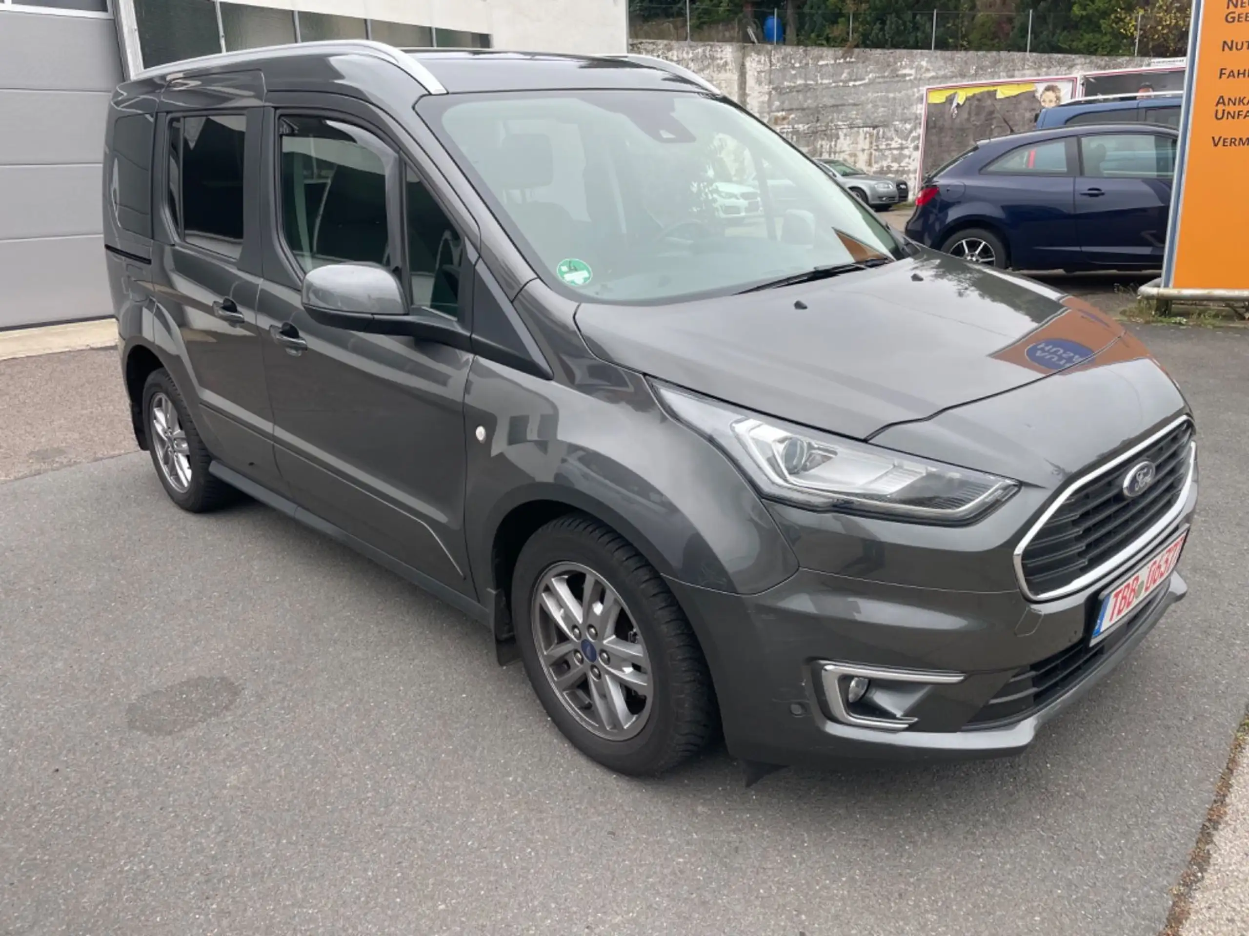 Ford - Tourneo Connect