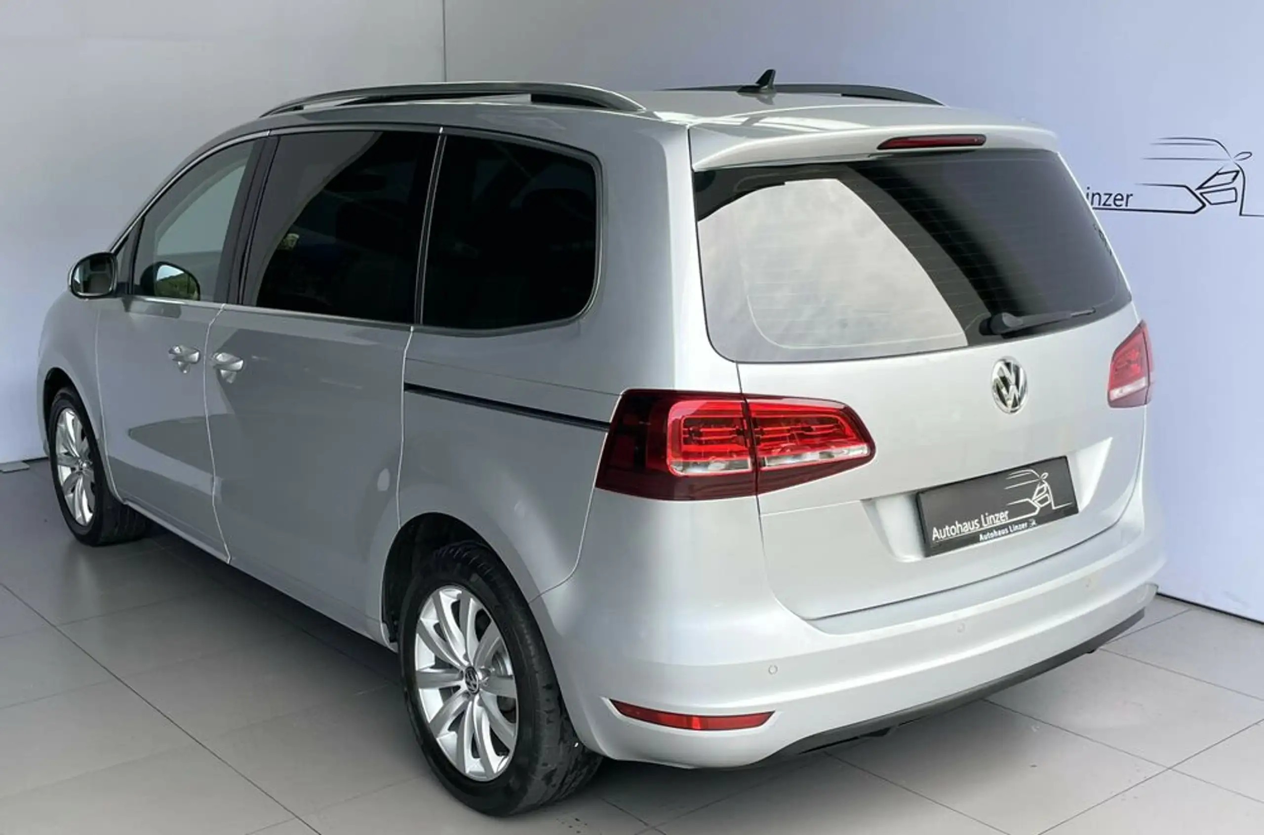 Volkswagen - Sharan